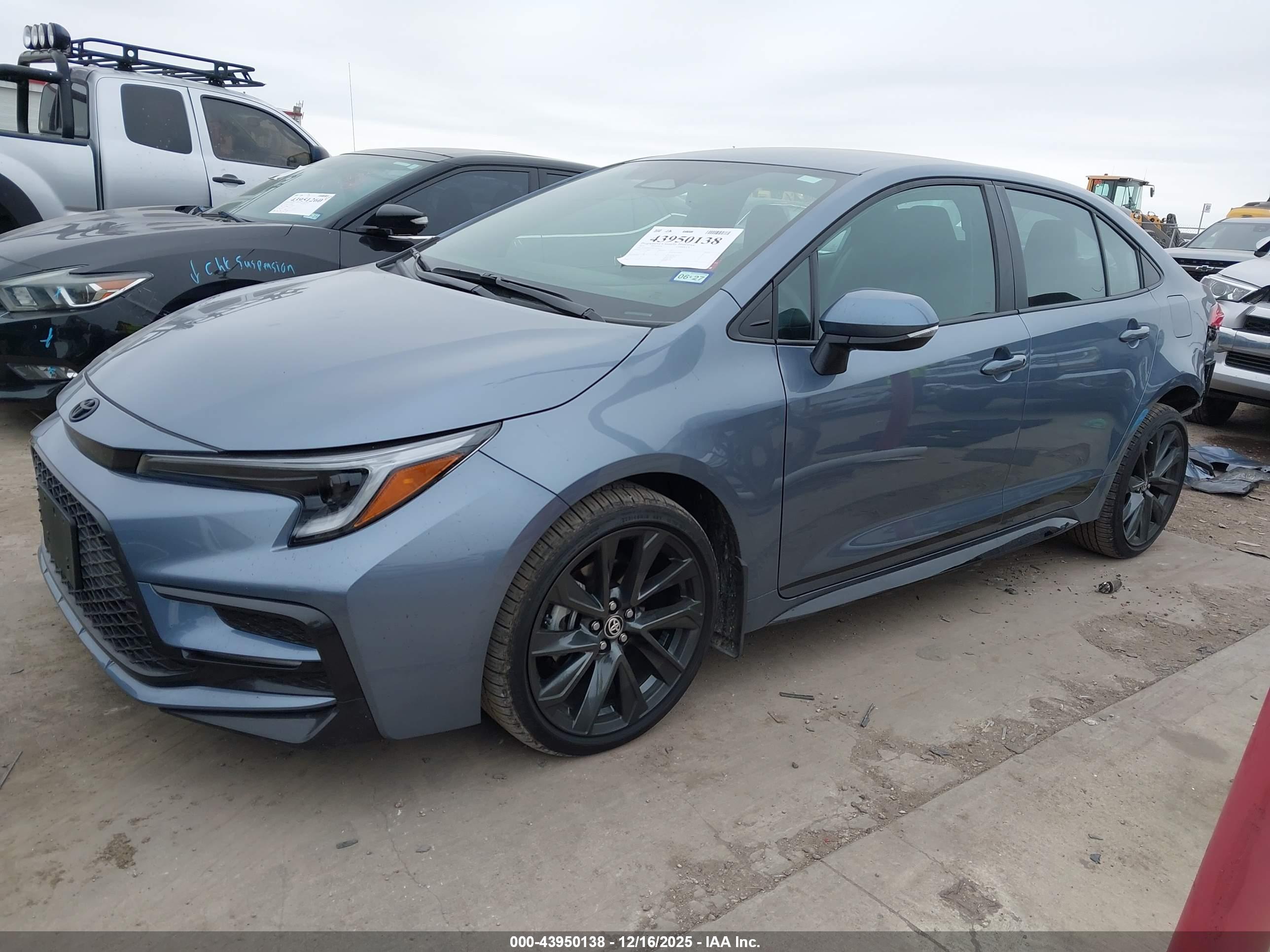 TOYOTA COROLLA image 2