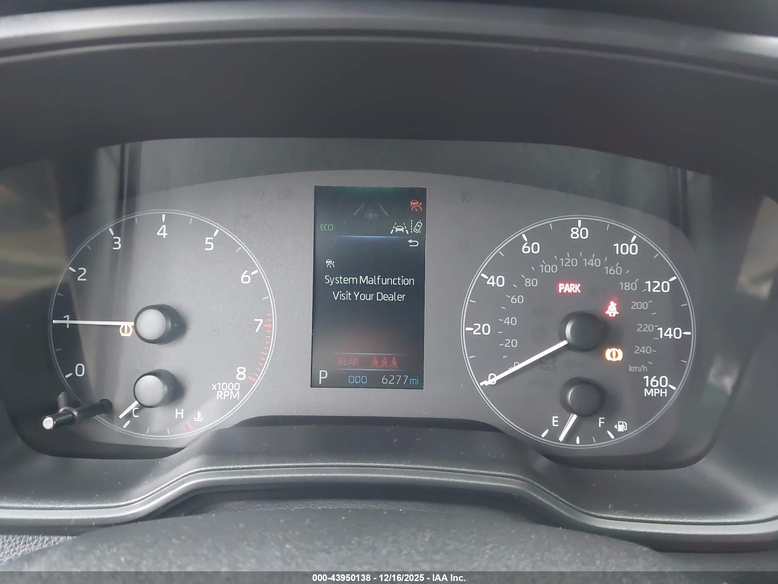 TOYOTA COROLLA image 7
