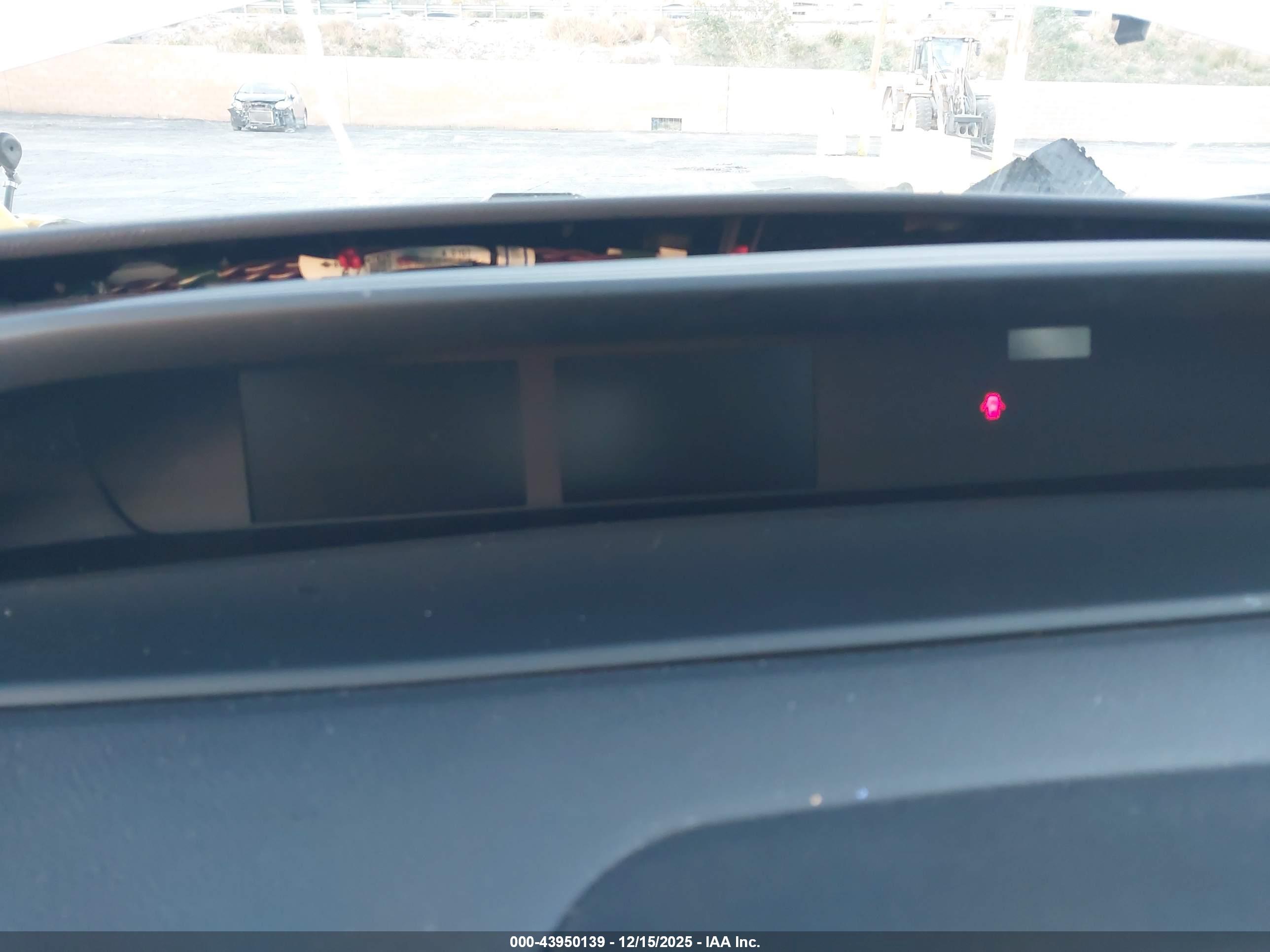 TOYOTA PRIUS image 7