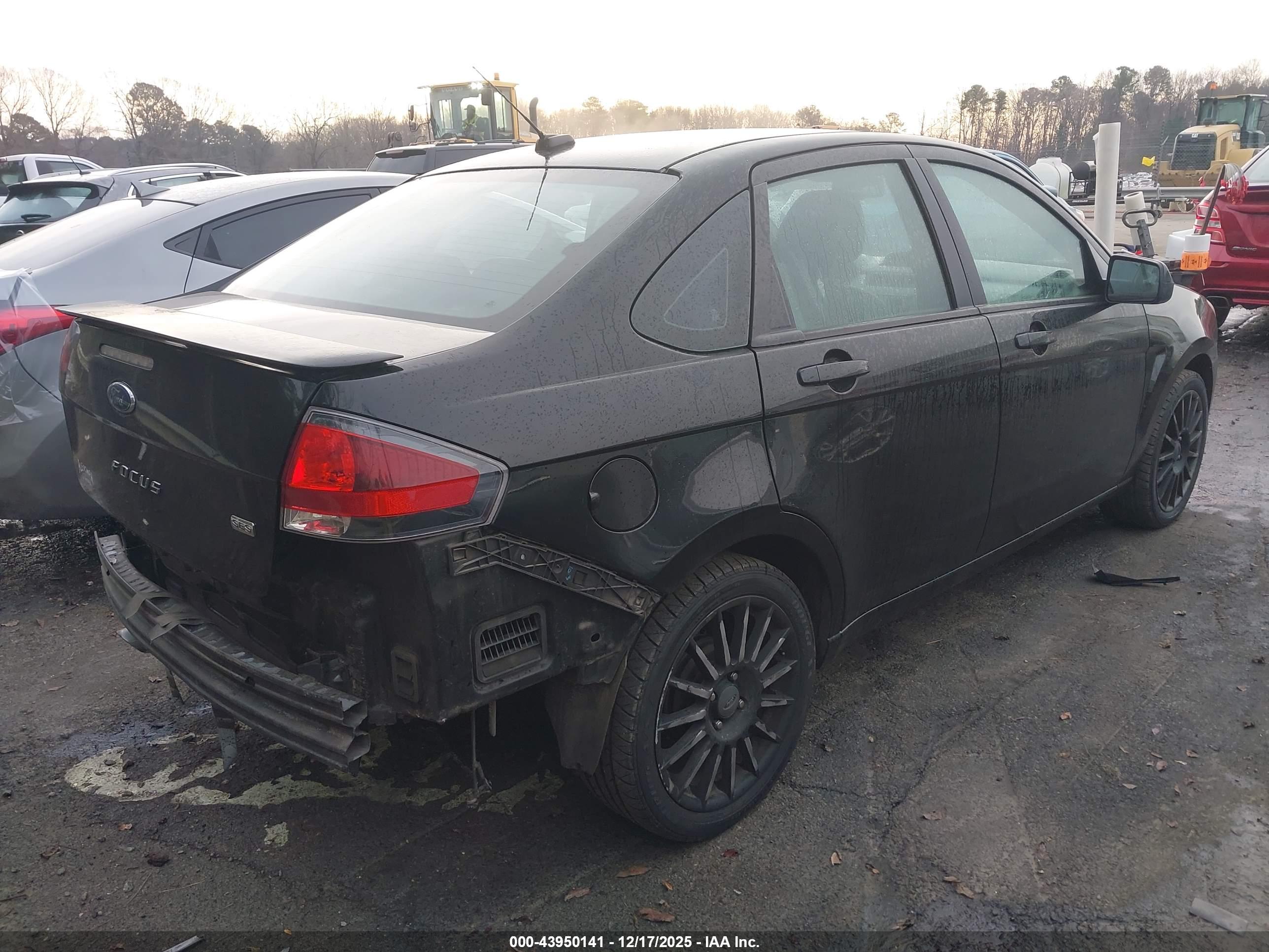 FORD FOCUS image 4