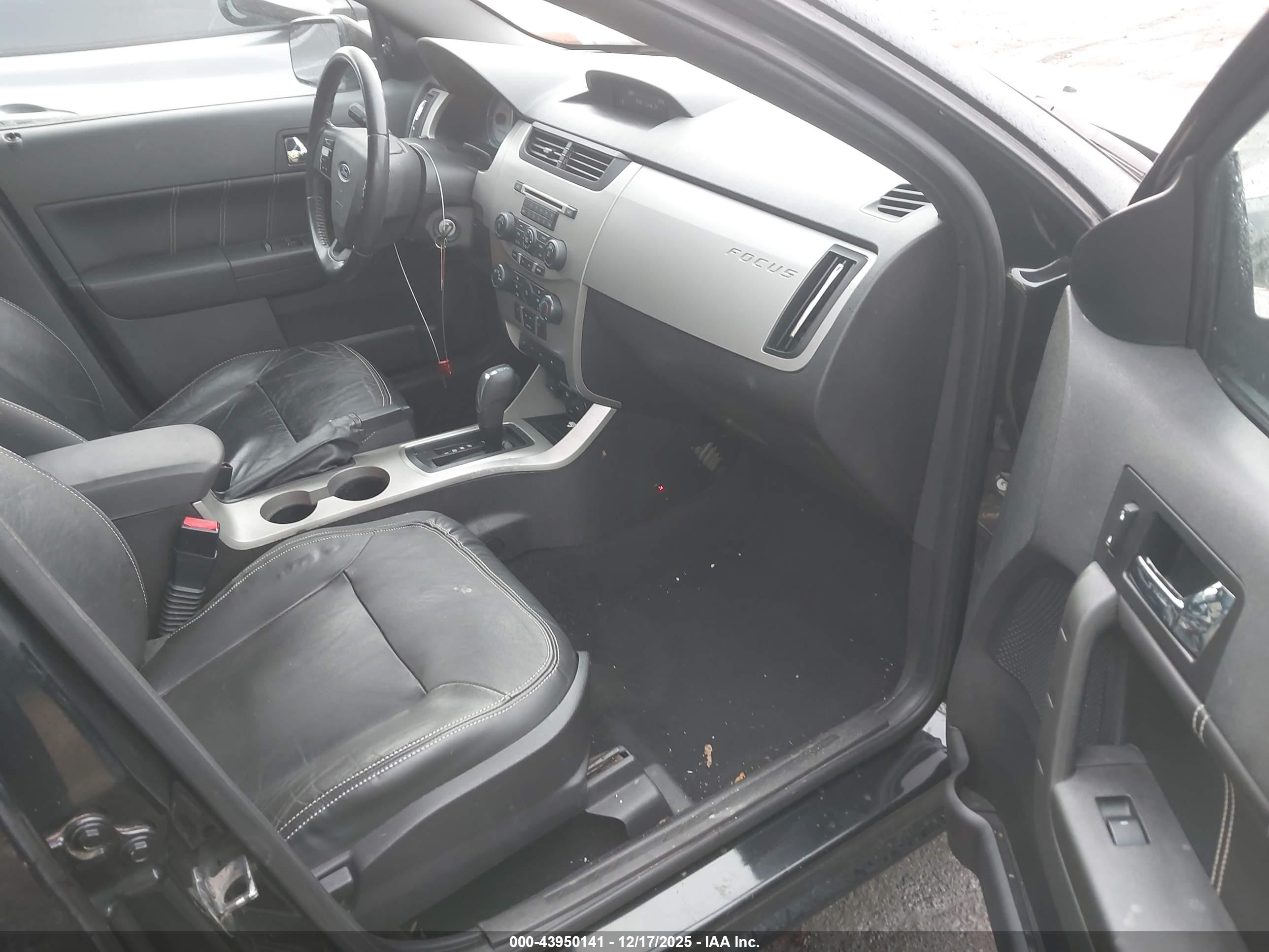 FORD FOCUS image 5