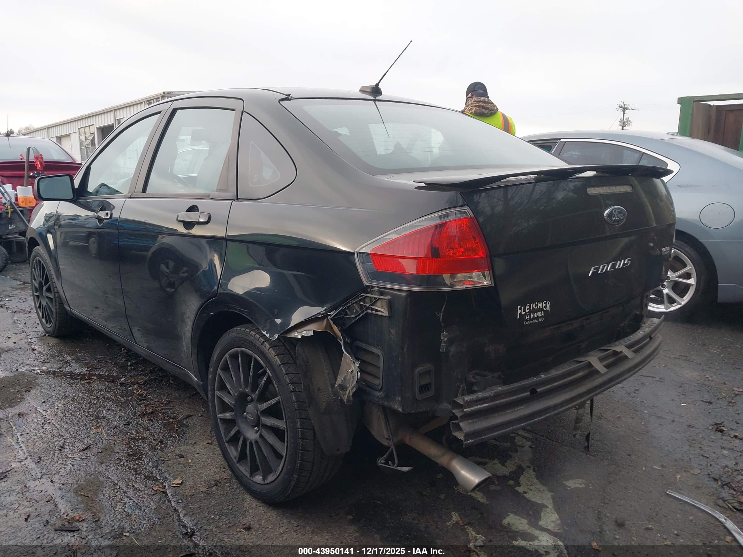 FORD FOCUS image 6