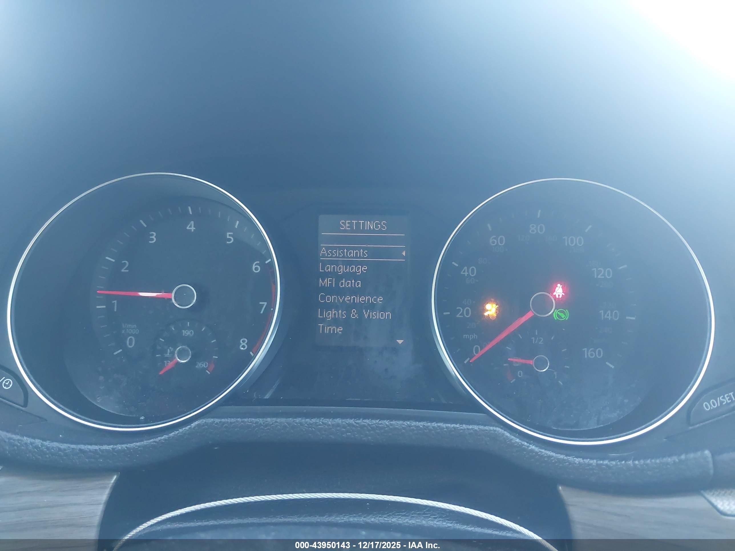 VOLKSWAGEN PASSAT image 7