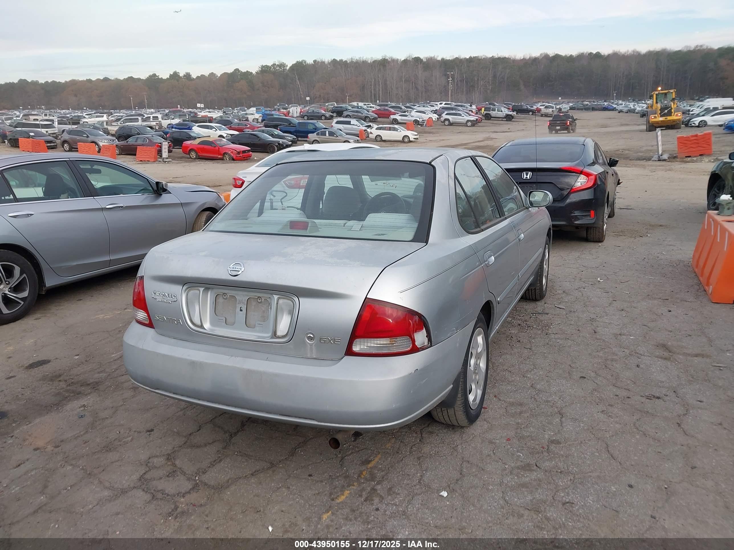 NISSAN SENTRA image 4