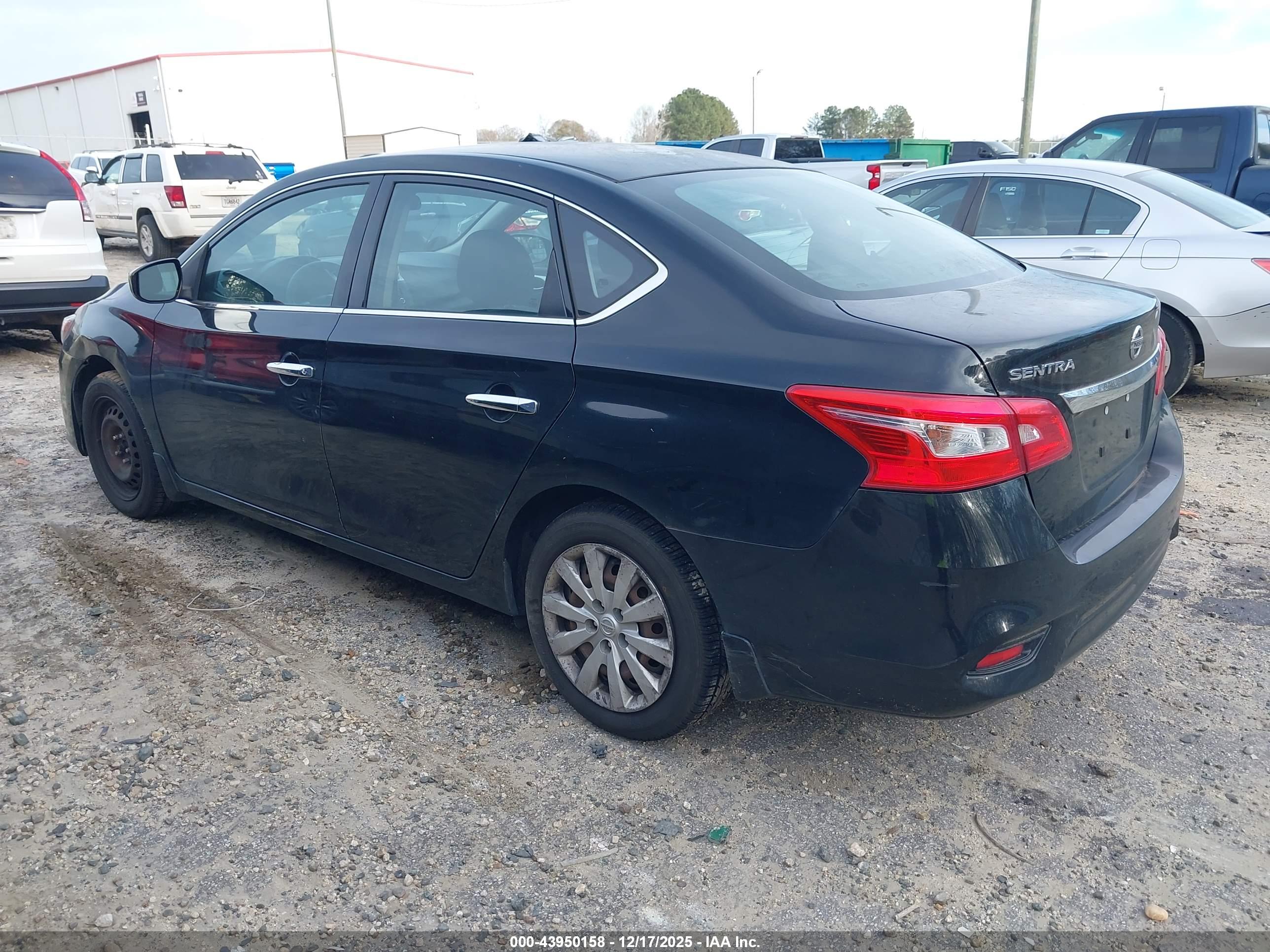 NISSAN SENTRA image 3