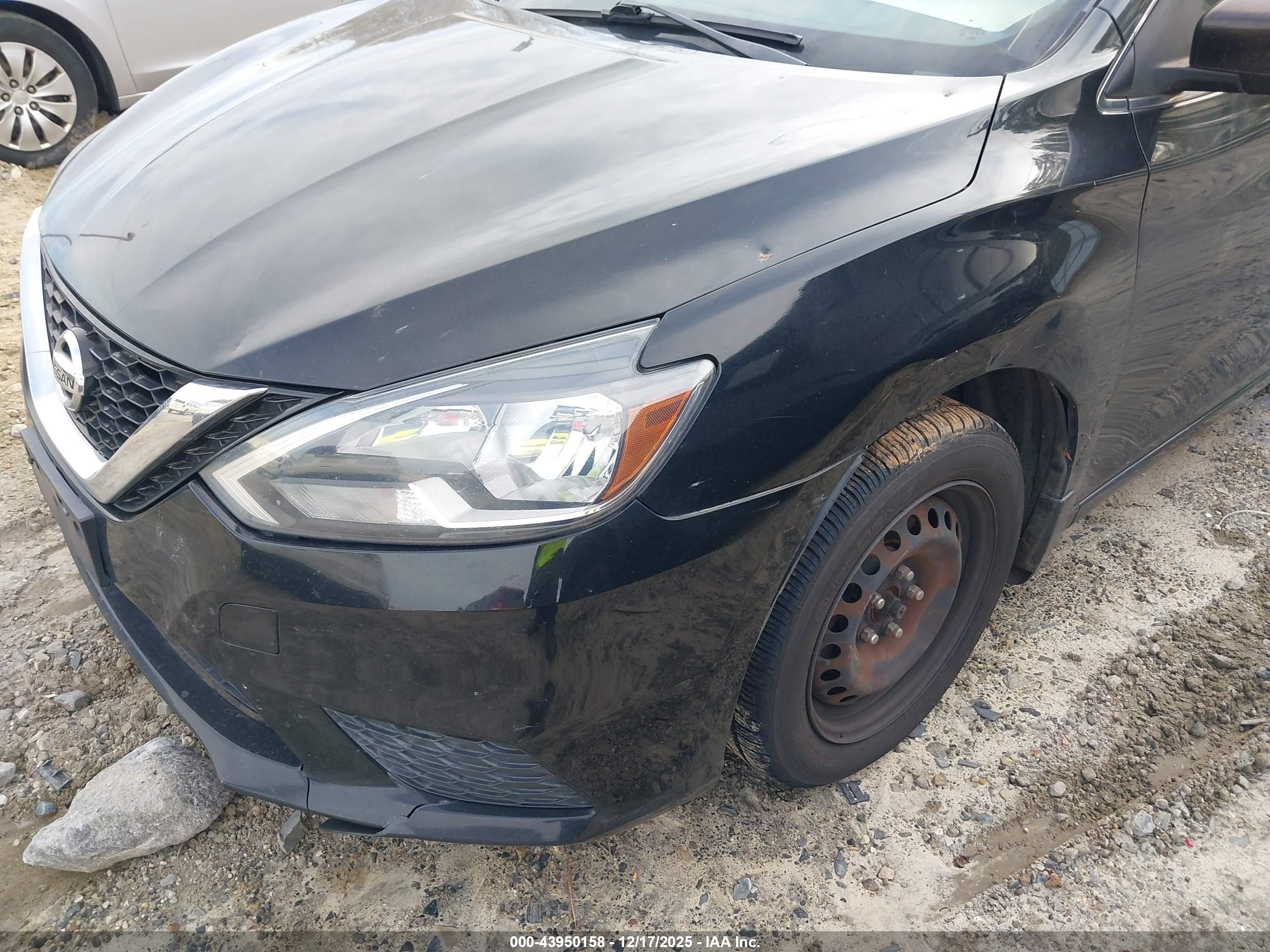 NISSAN SENTRA image 6