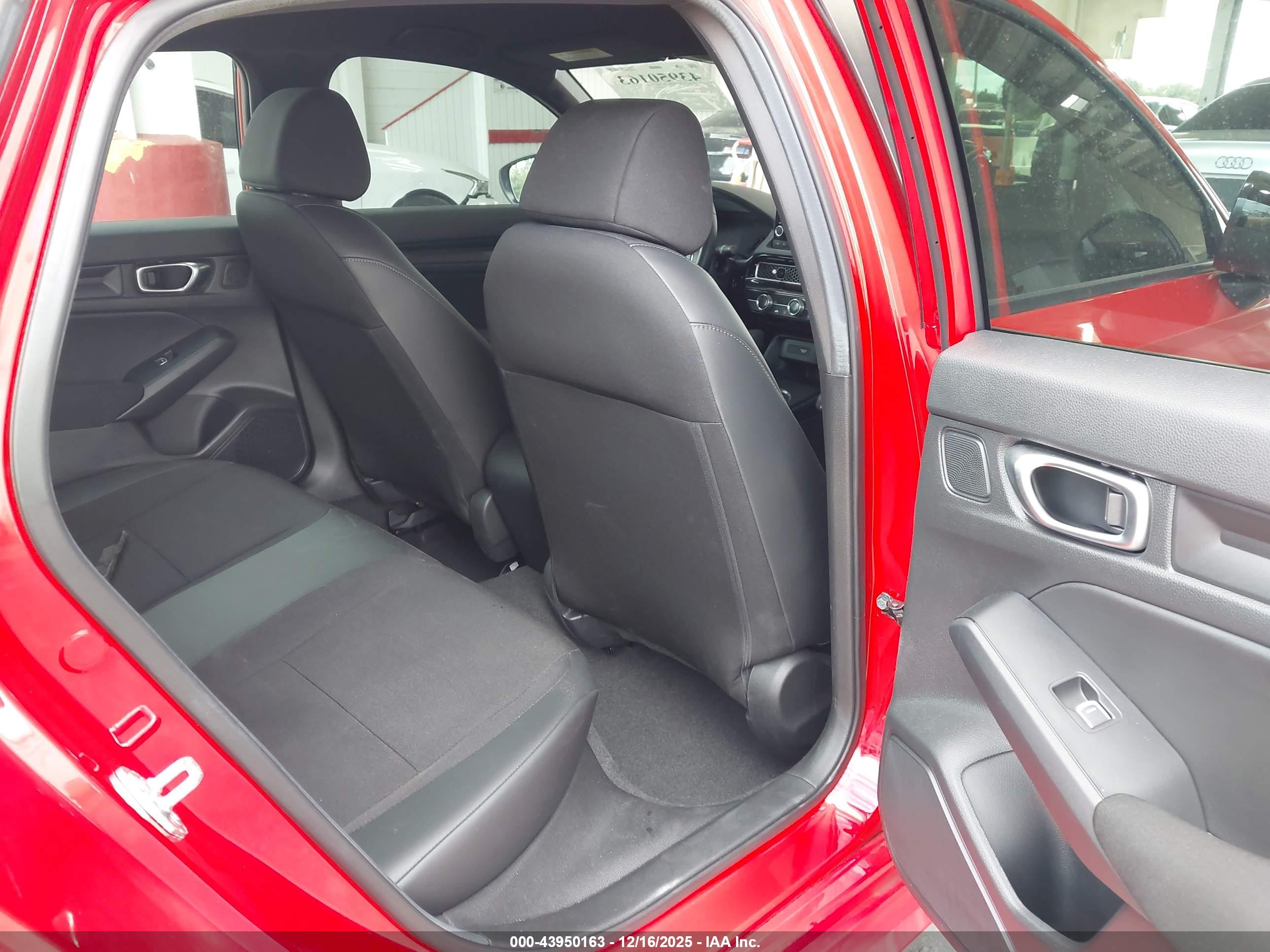 HONDA CIVIC image 8
