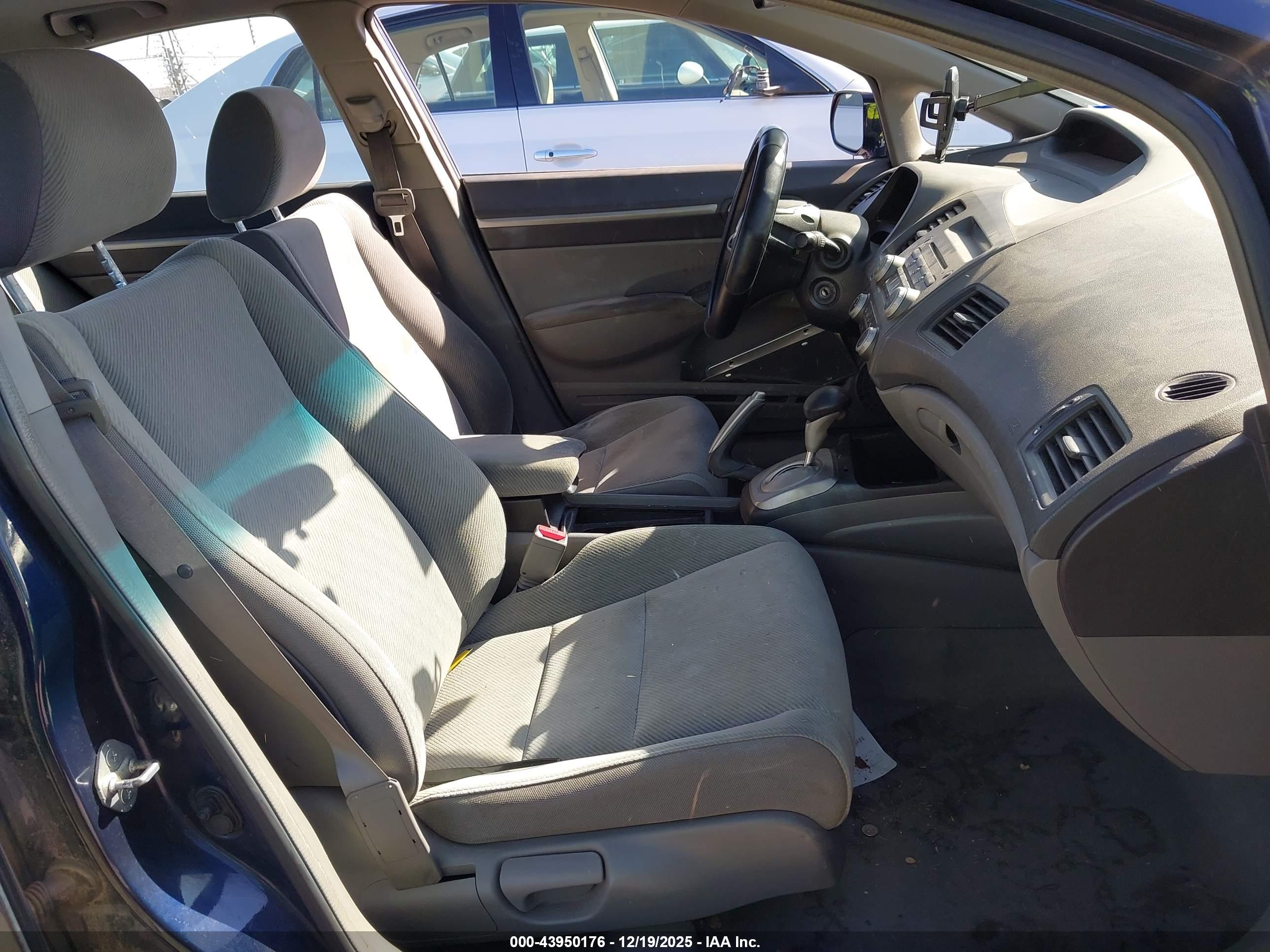 HONDA CIVIC image 5