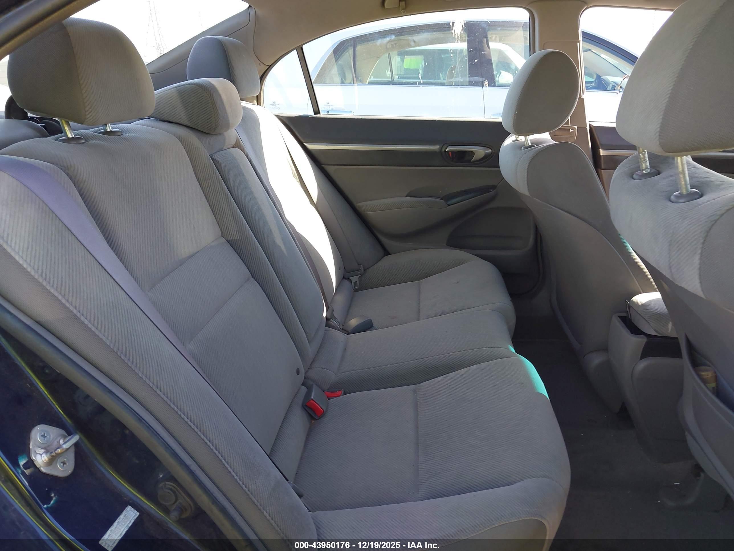 HONDA CIVIC image 8