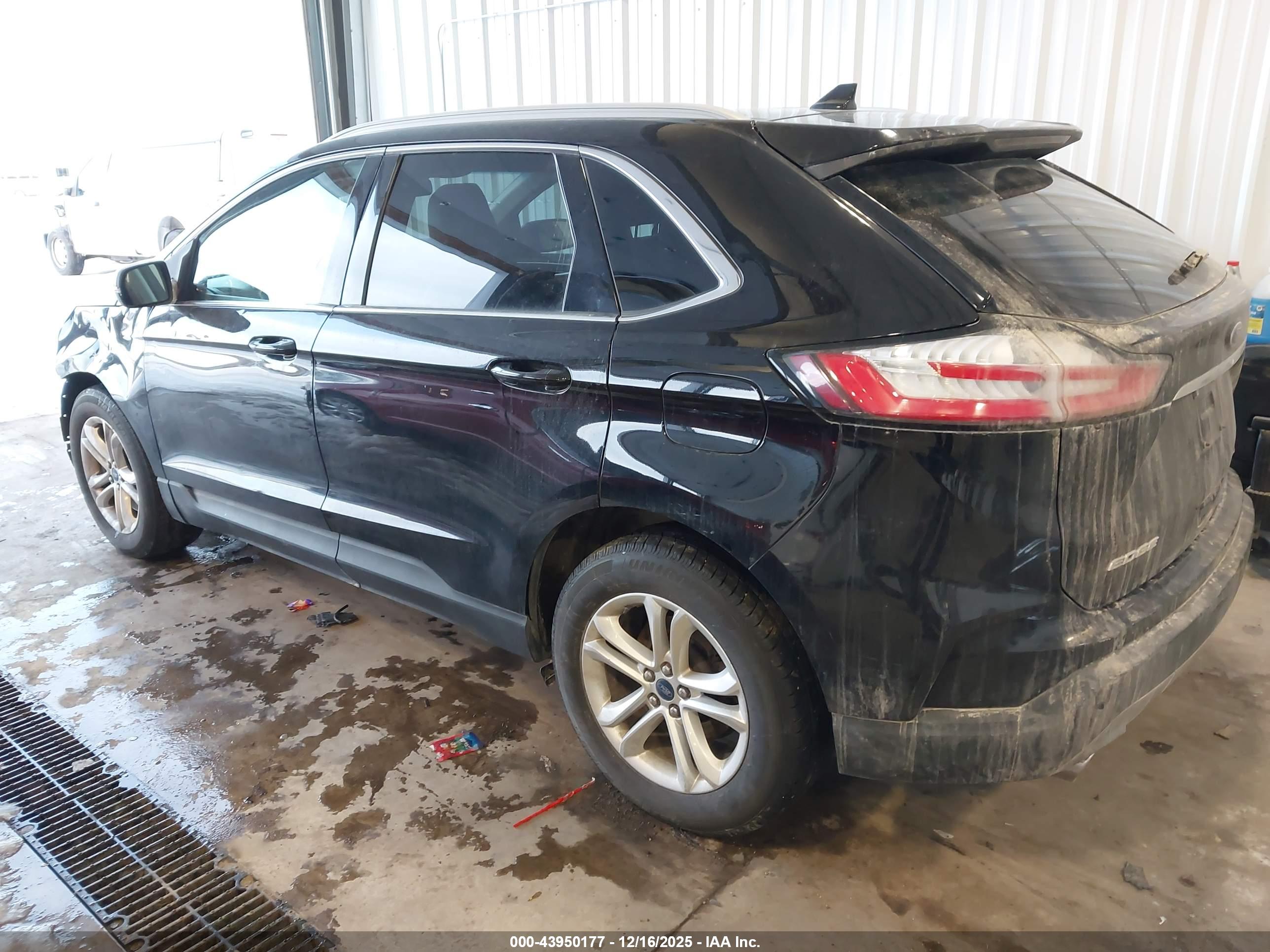 FORD EDGE image 3