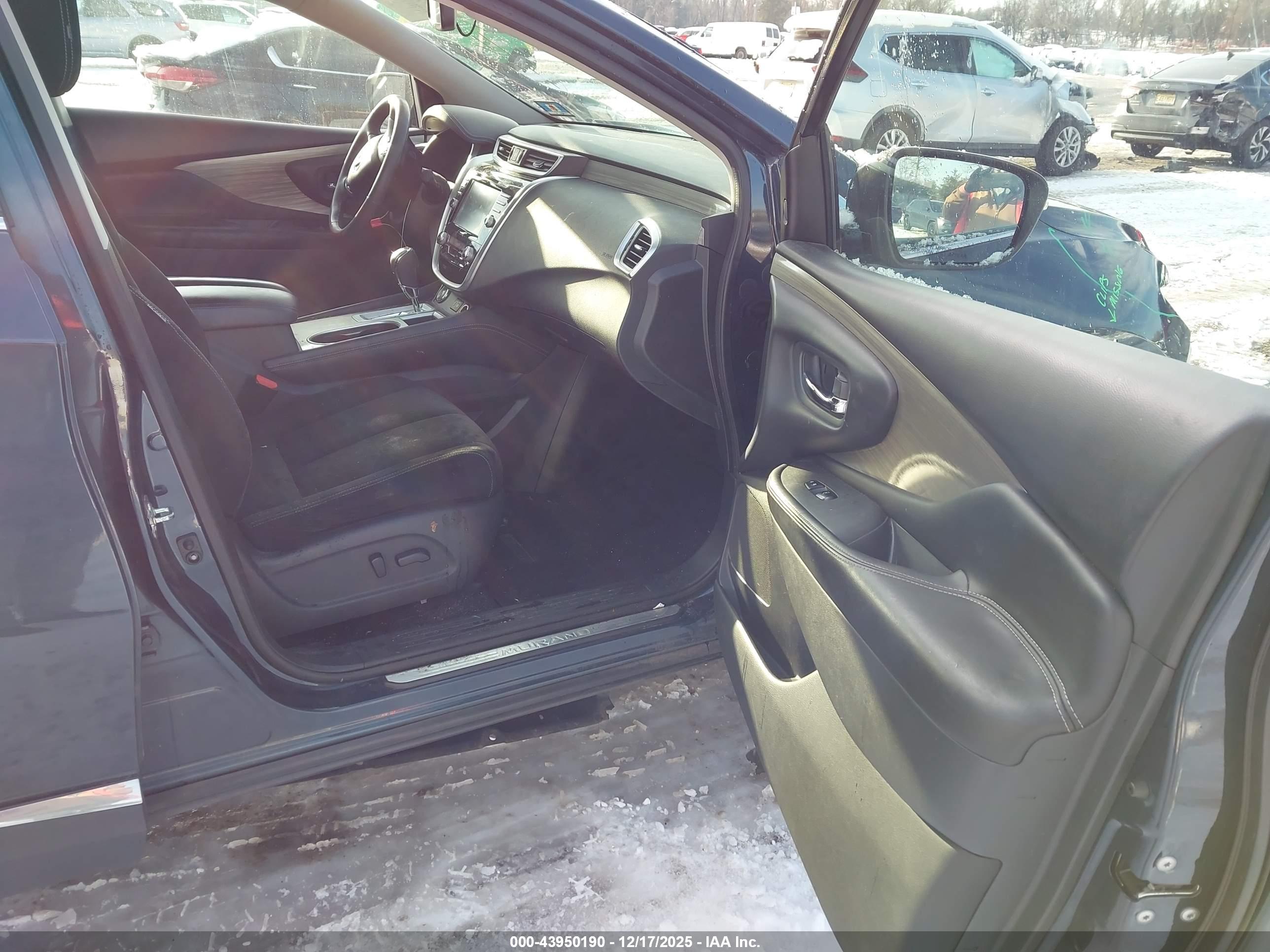 NISSAN MURANO image 5
