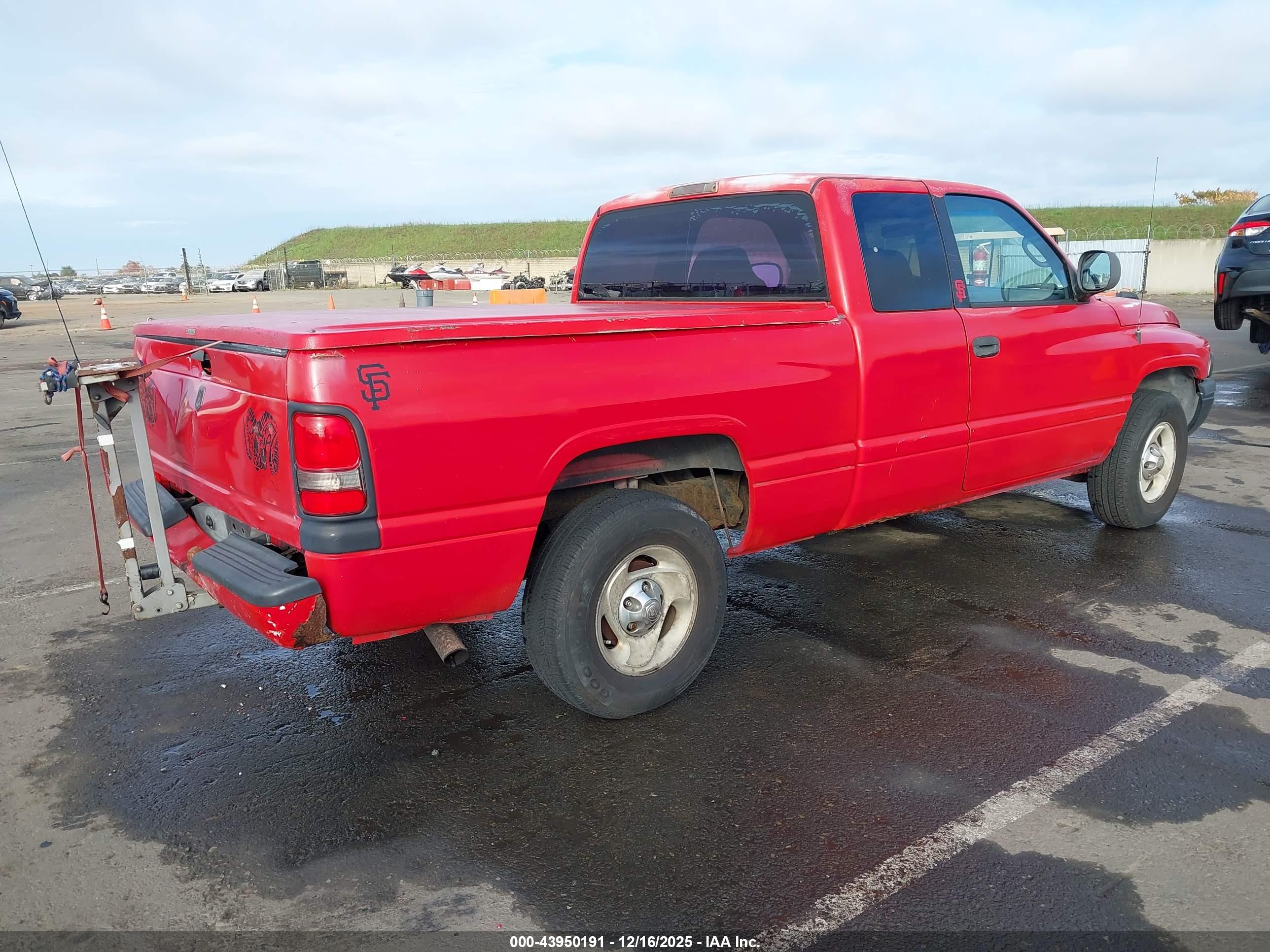 DODGE RAM image 4