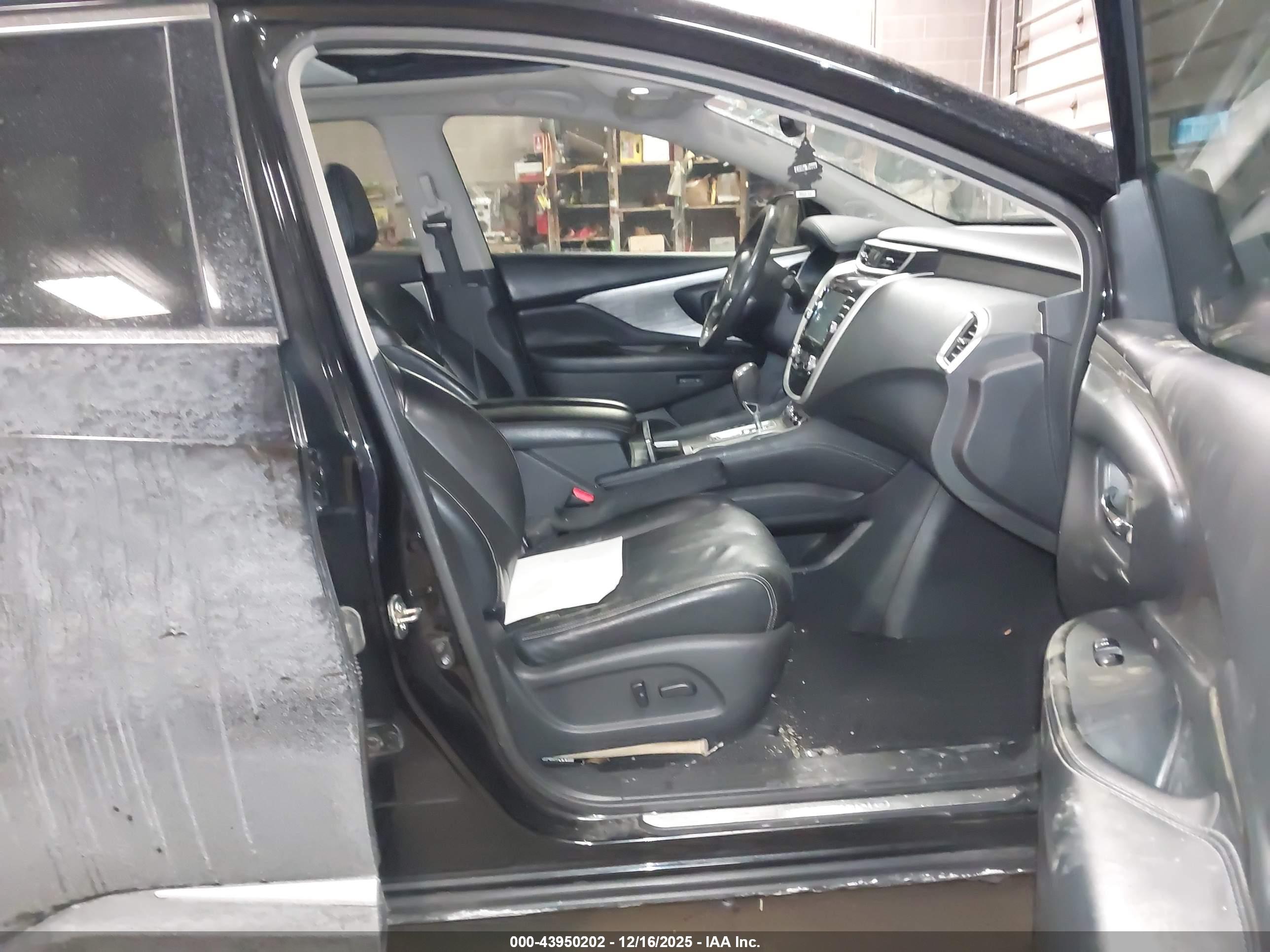 NISSAN MURANO image 5