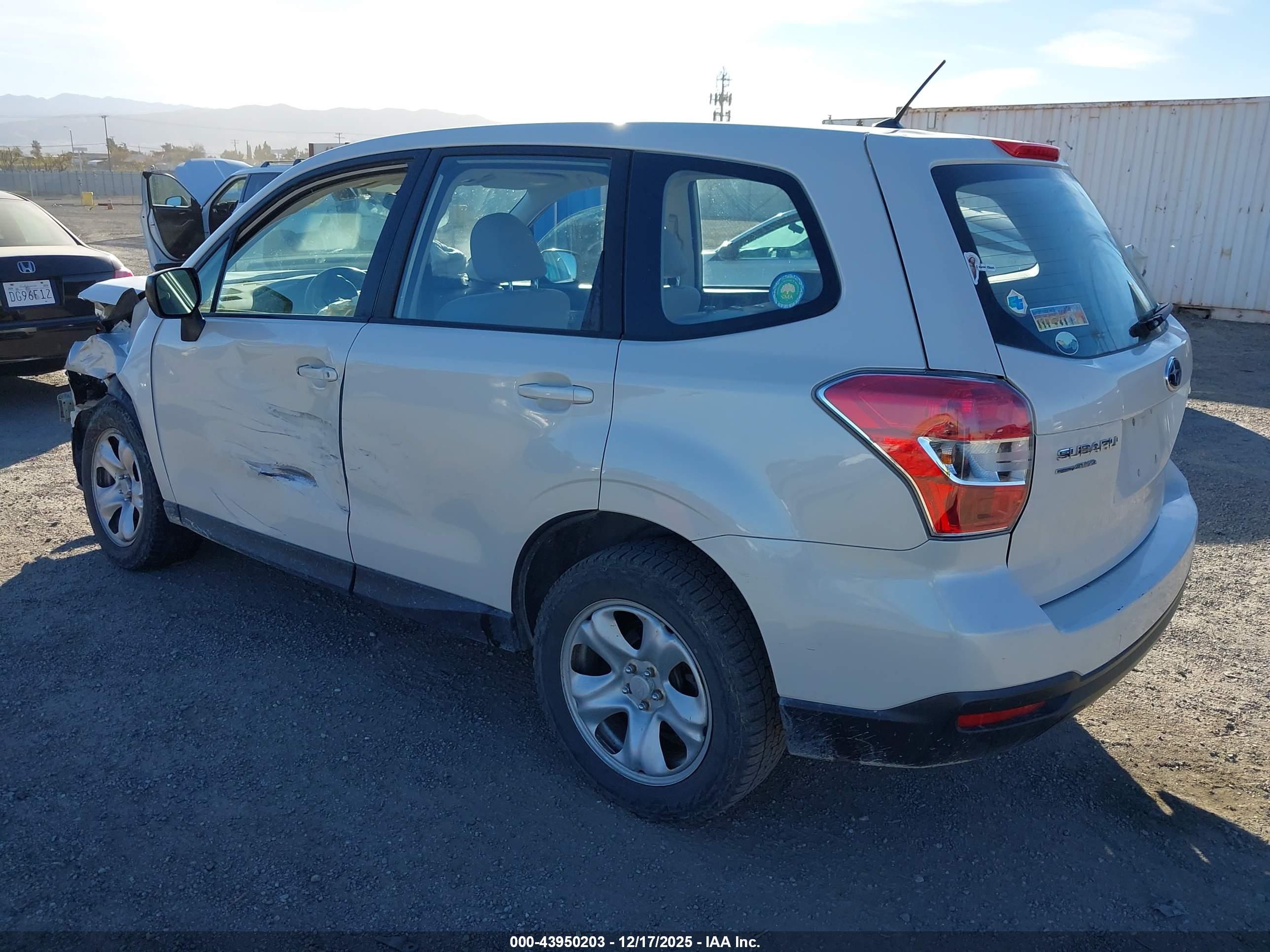 SUBARU FORESTER image 3