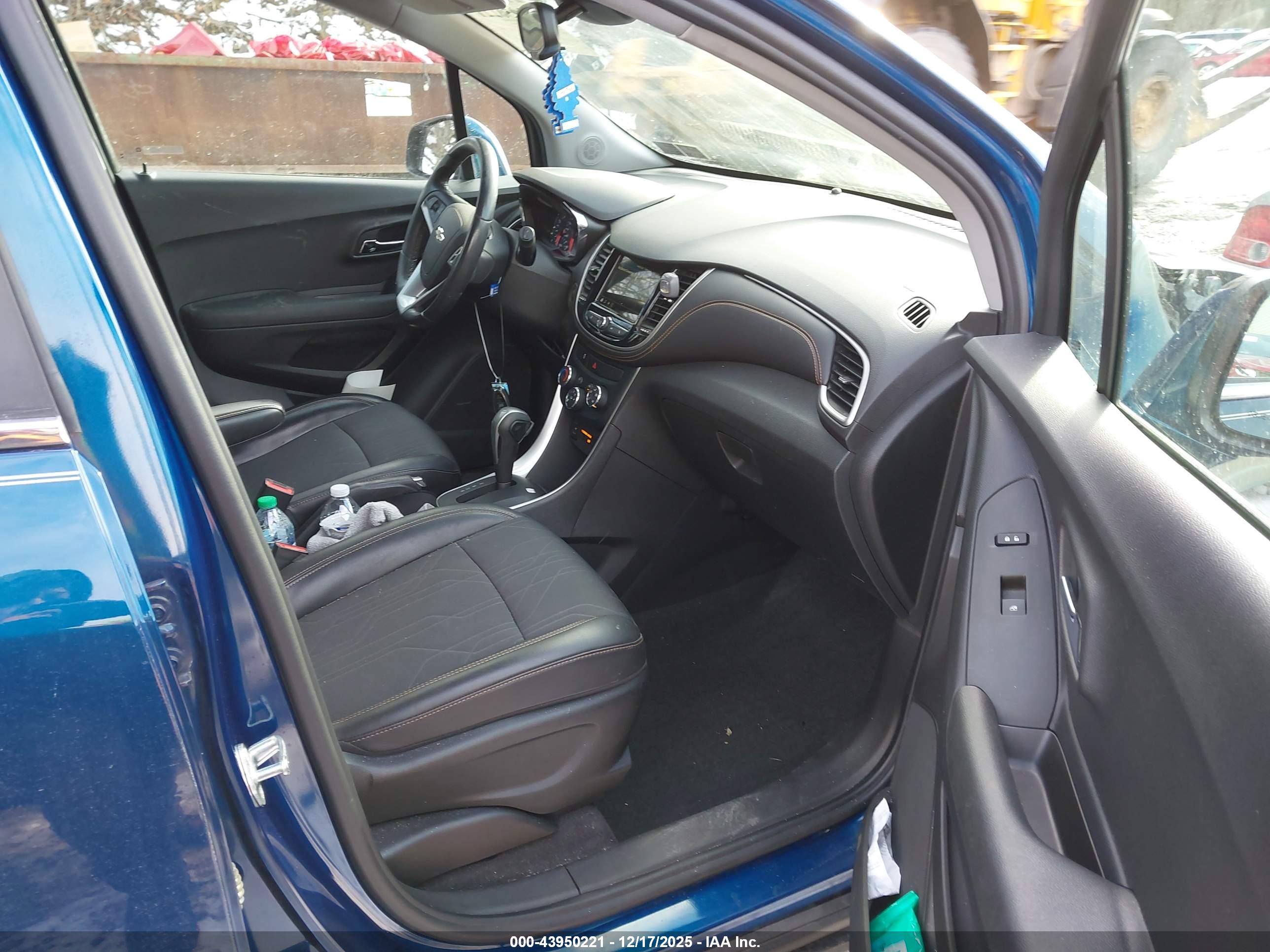 CHEVROLET TRAX image 5