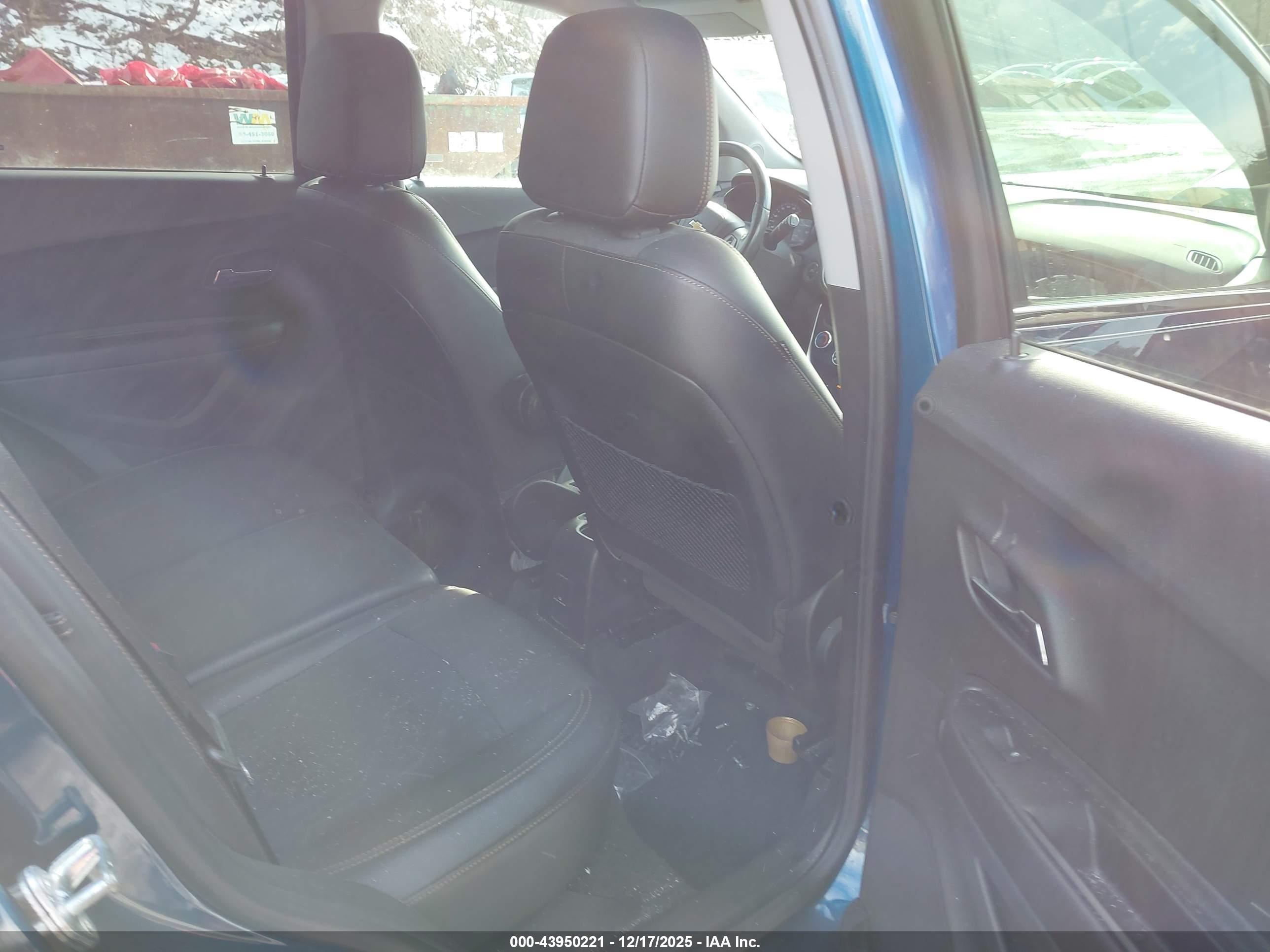 CHEVROLET TRAX image 8