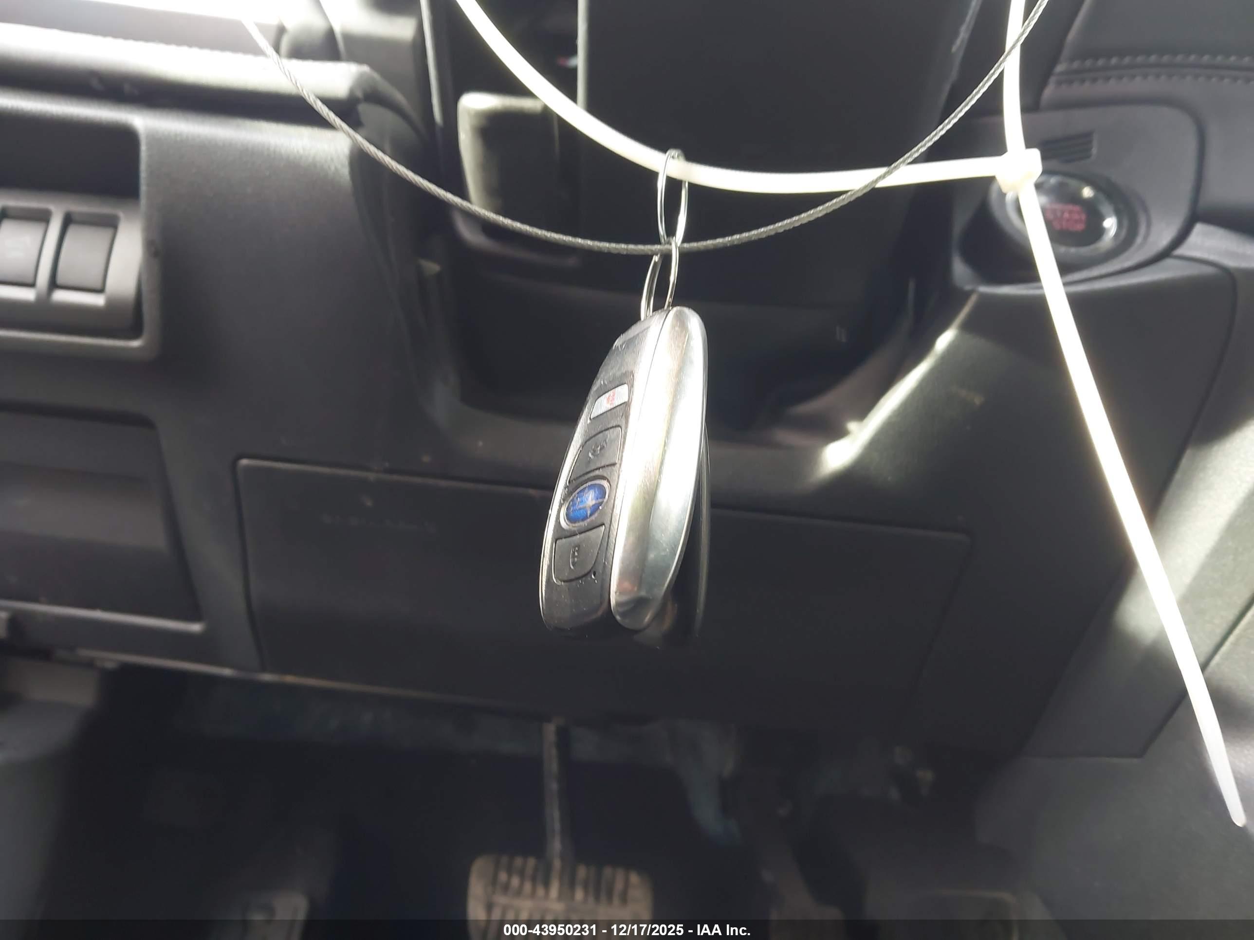 SUBARU OUTBACK image 11