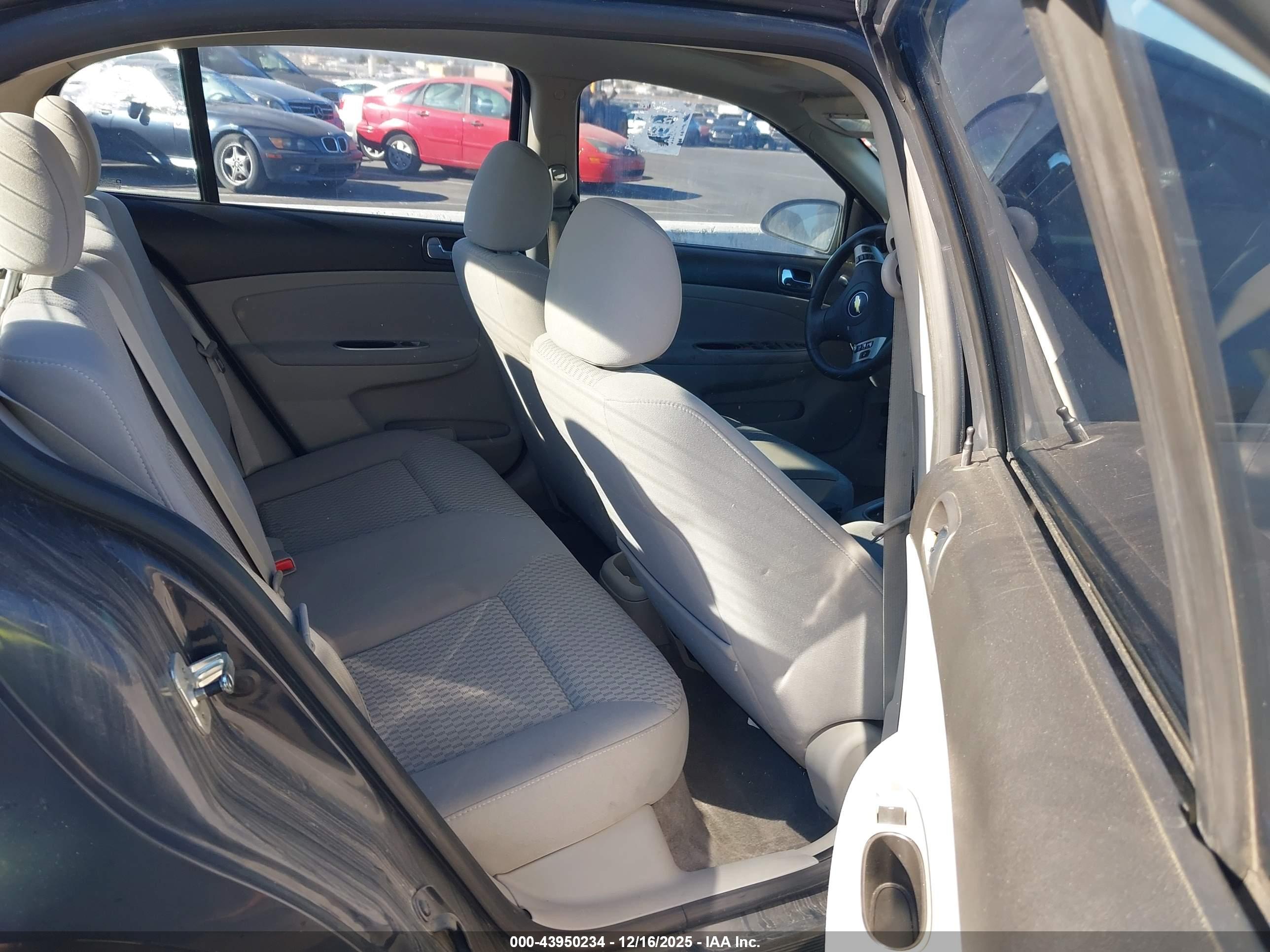 CHEVROLET COBALT image 8