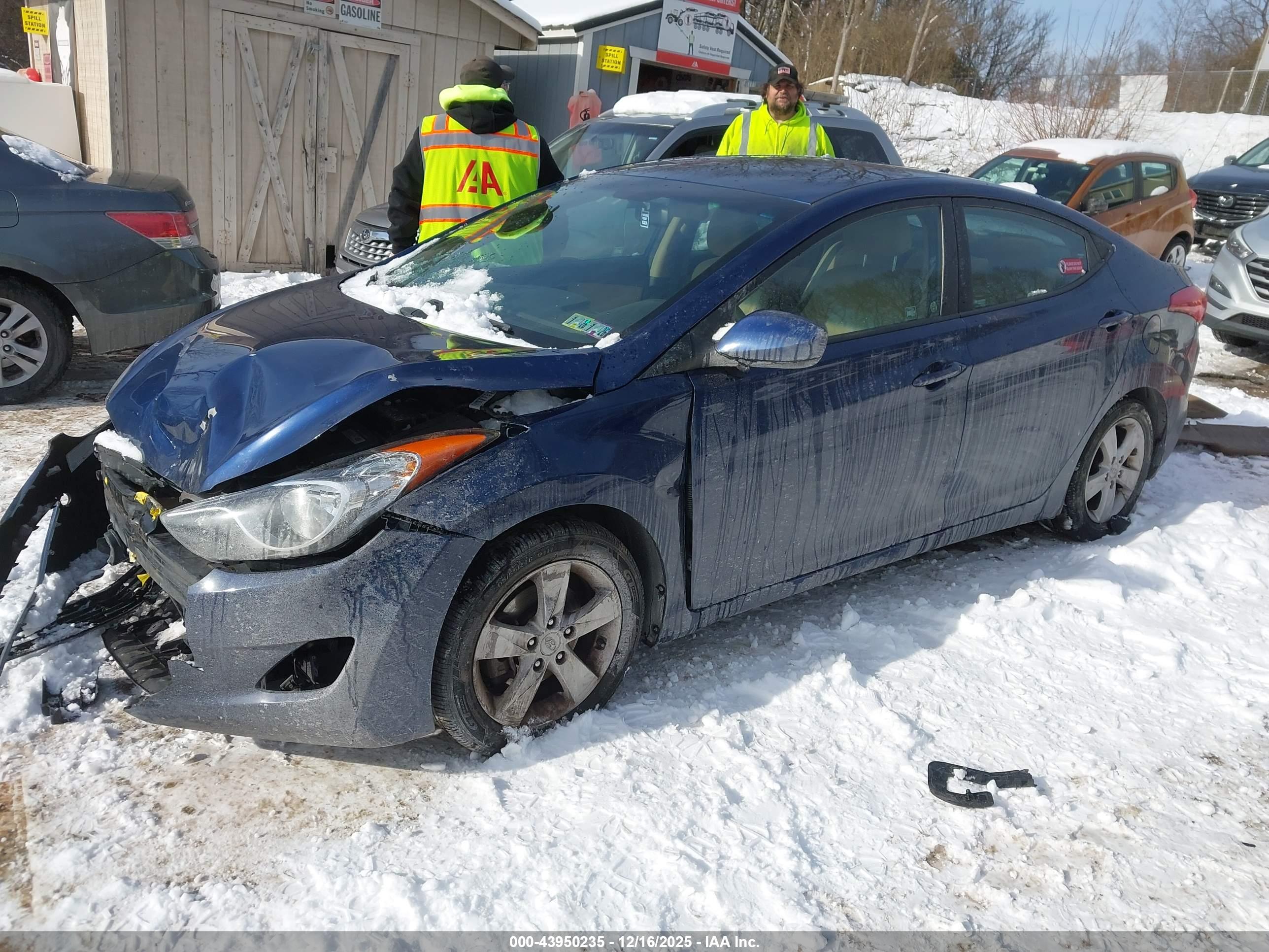 HYUNDAI ELANTRA image 2