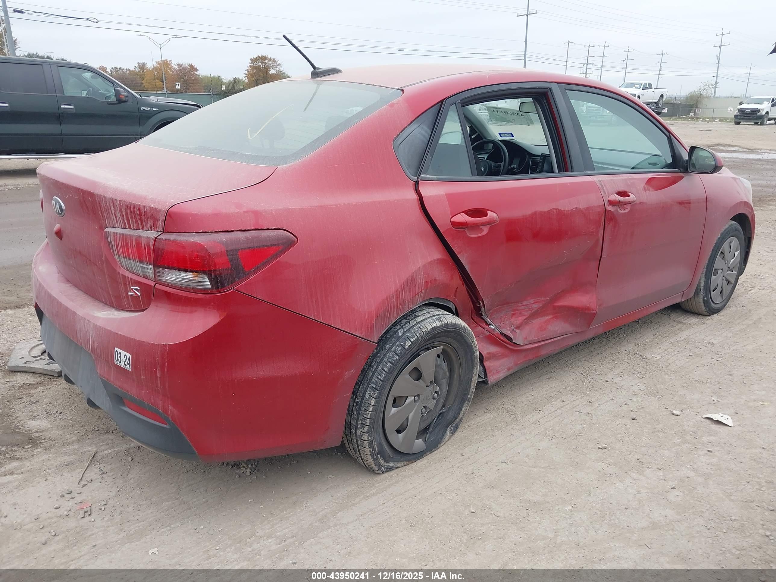 KIA RIO image 4