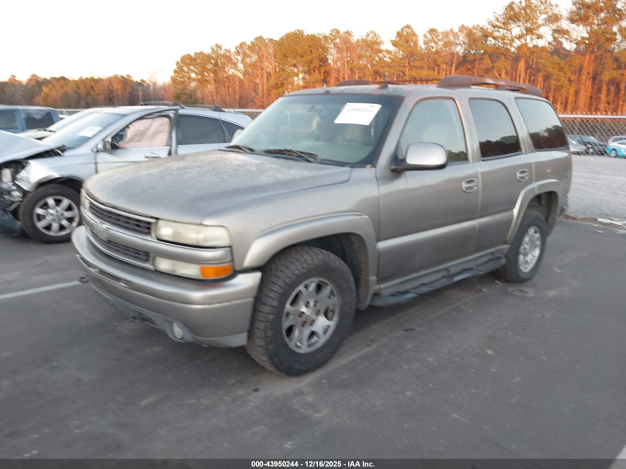 CHEVROLET TAHOE image 2