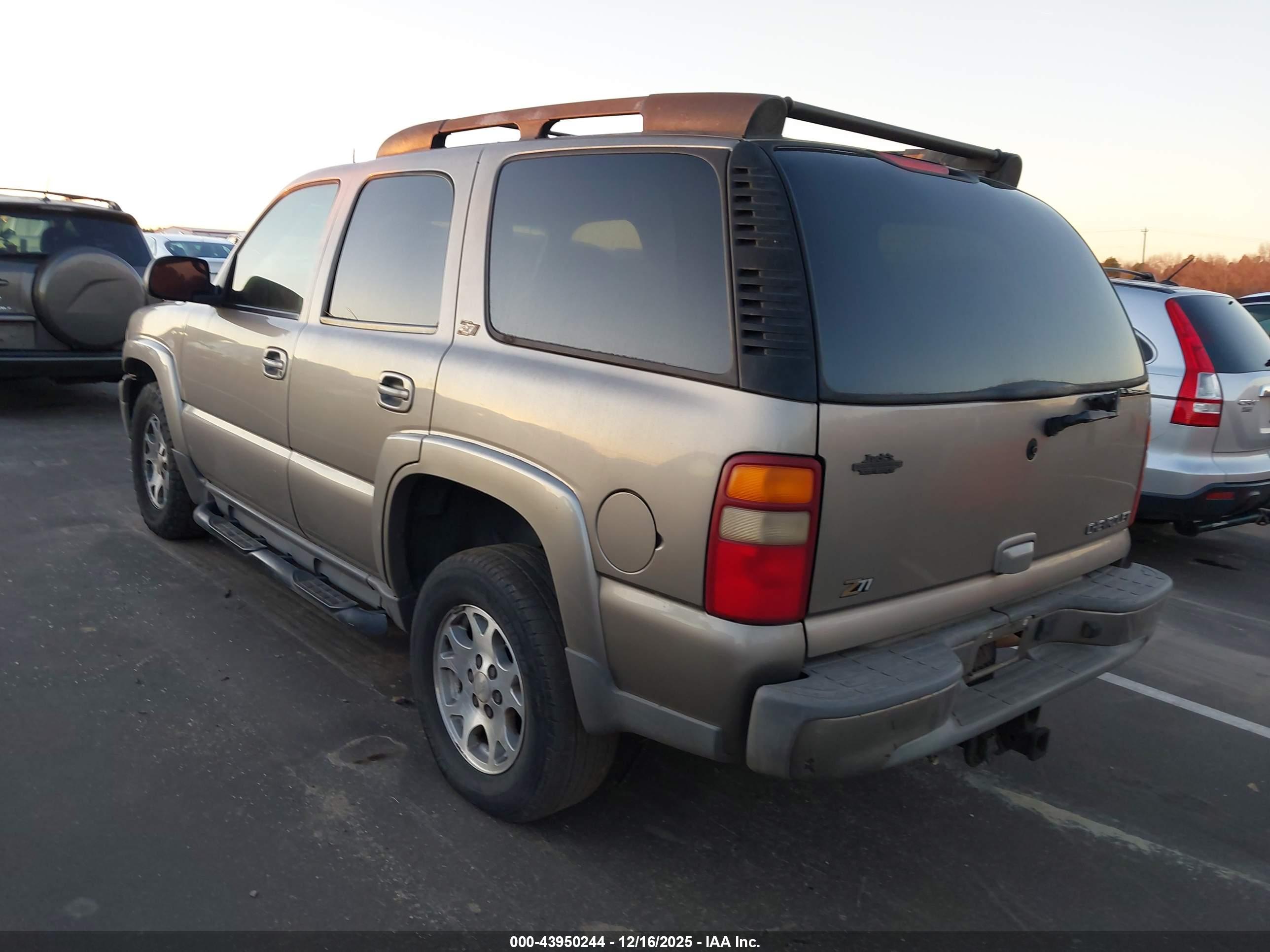 CHEVROLET TAHOE image 3