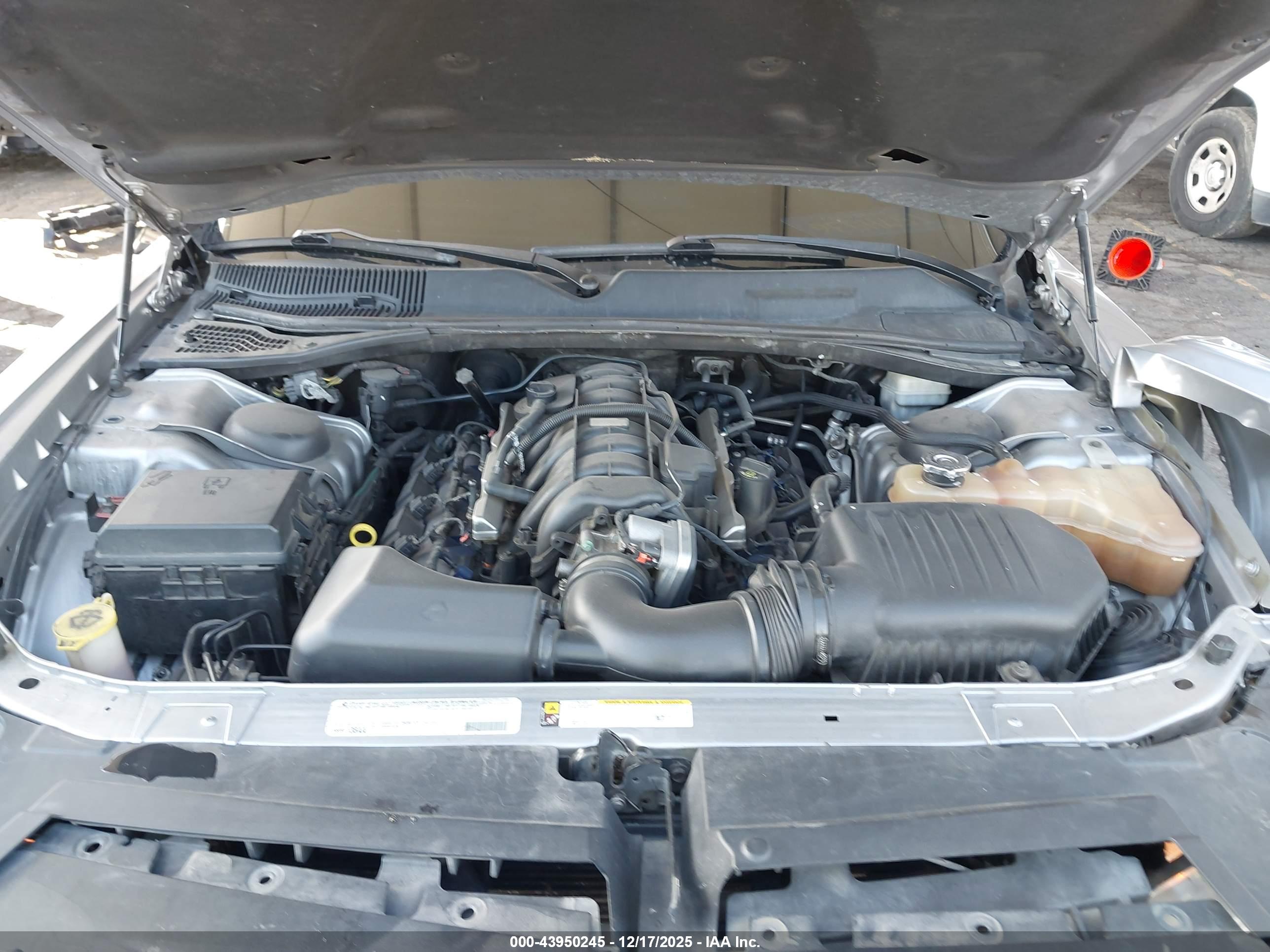 DODGE CHALLENGER image 10