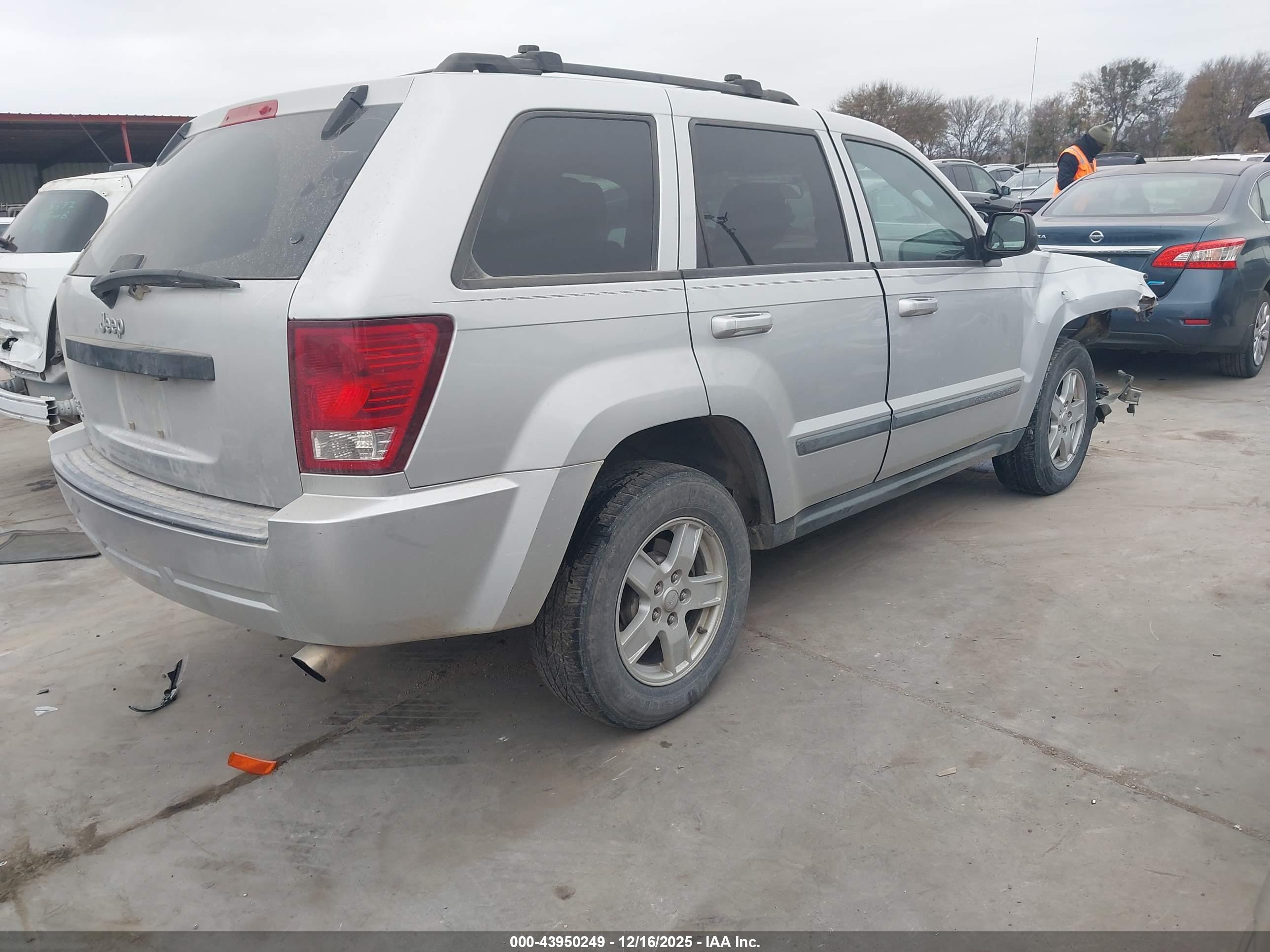 JEEP GRAND image 4