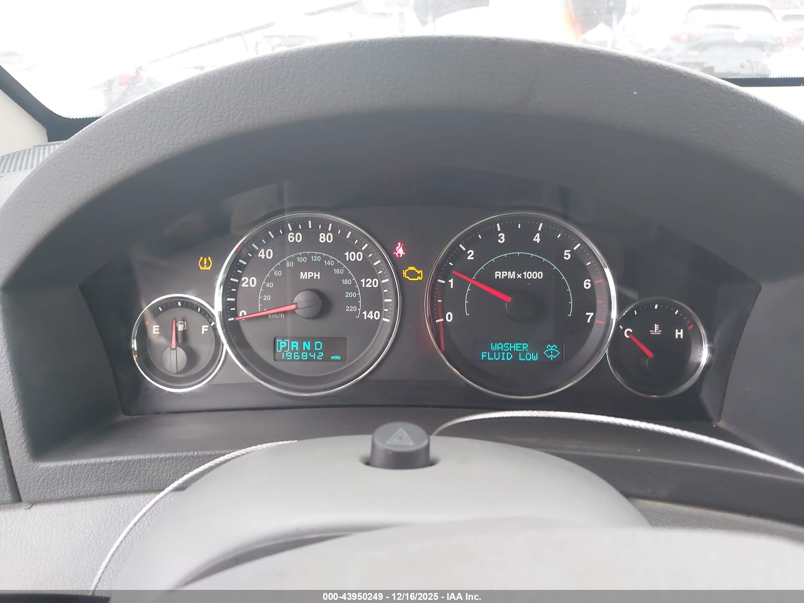 JEEP GRAND image 7