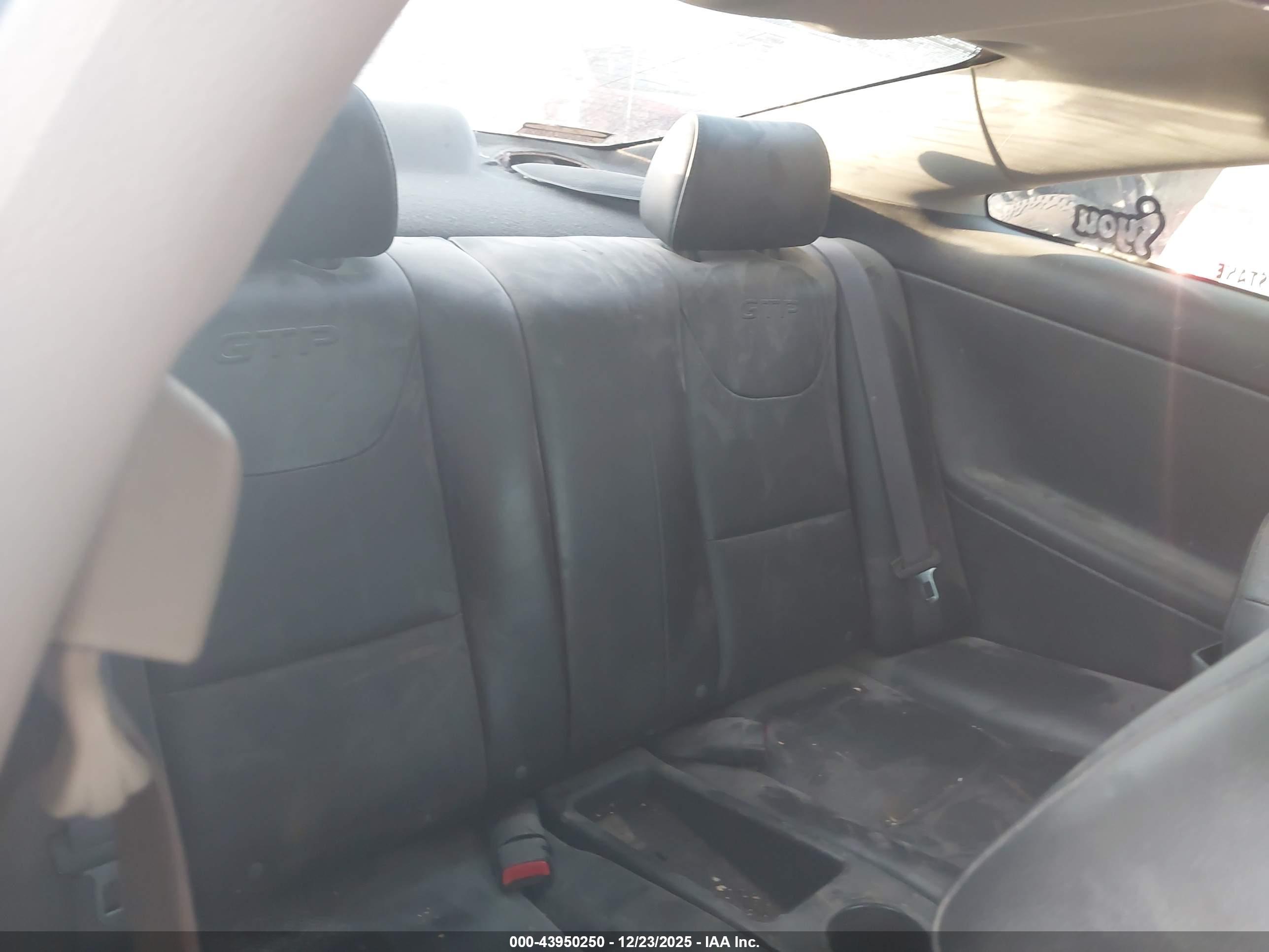 PONTIAC G6 image 8