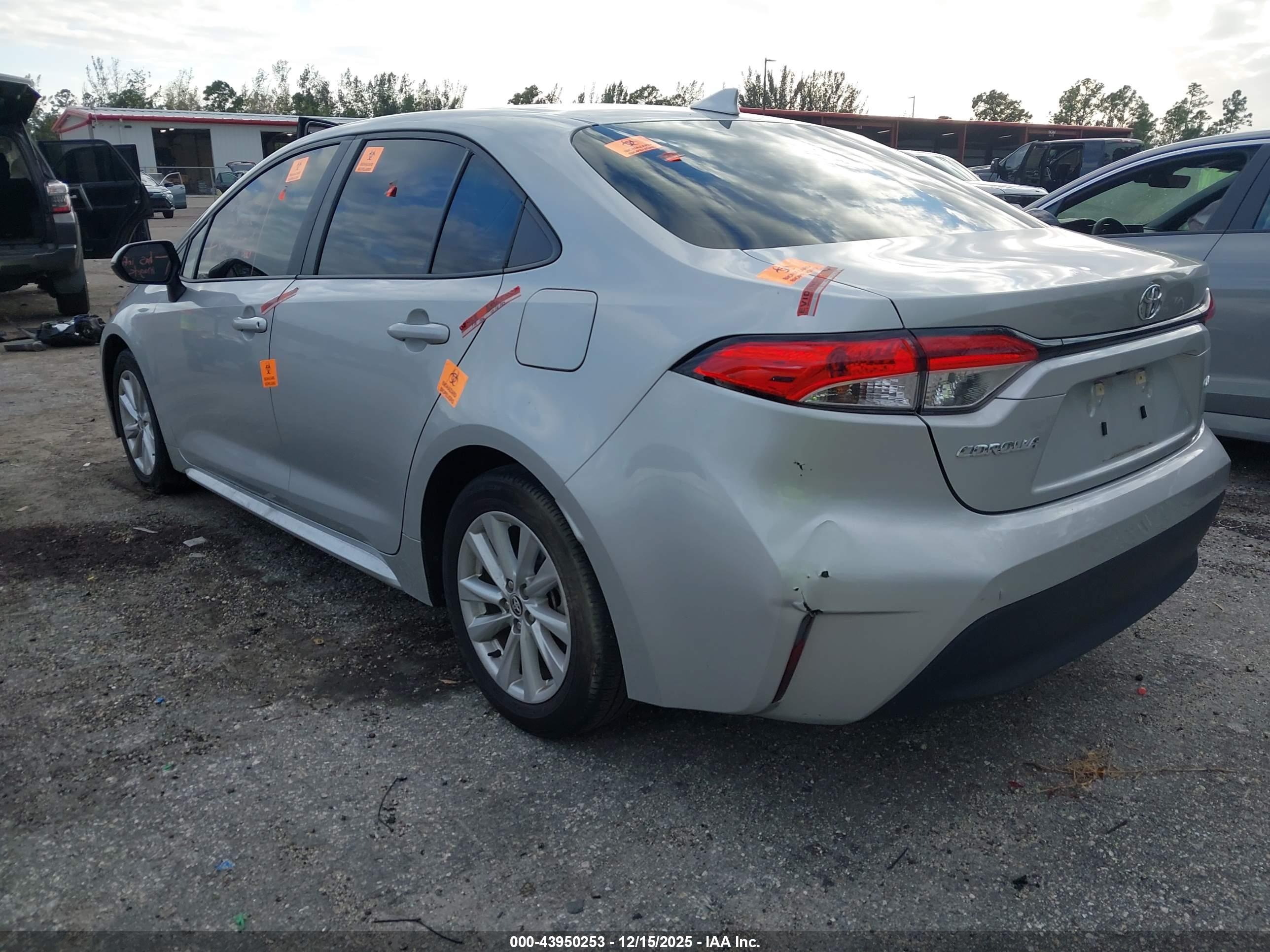TOYOTA COROLLA image 3