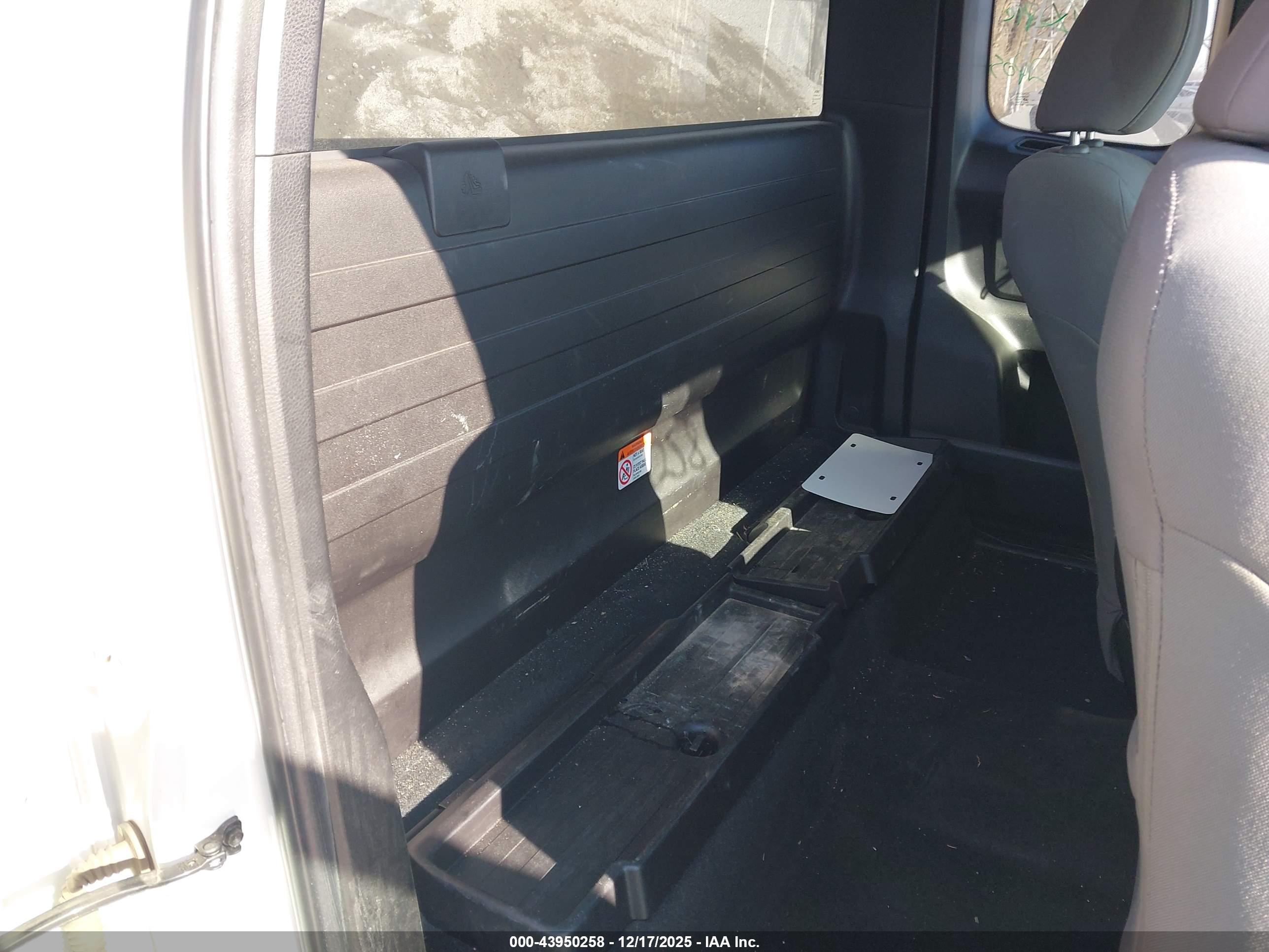 TOYOTA TACOMA image 8