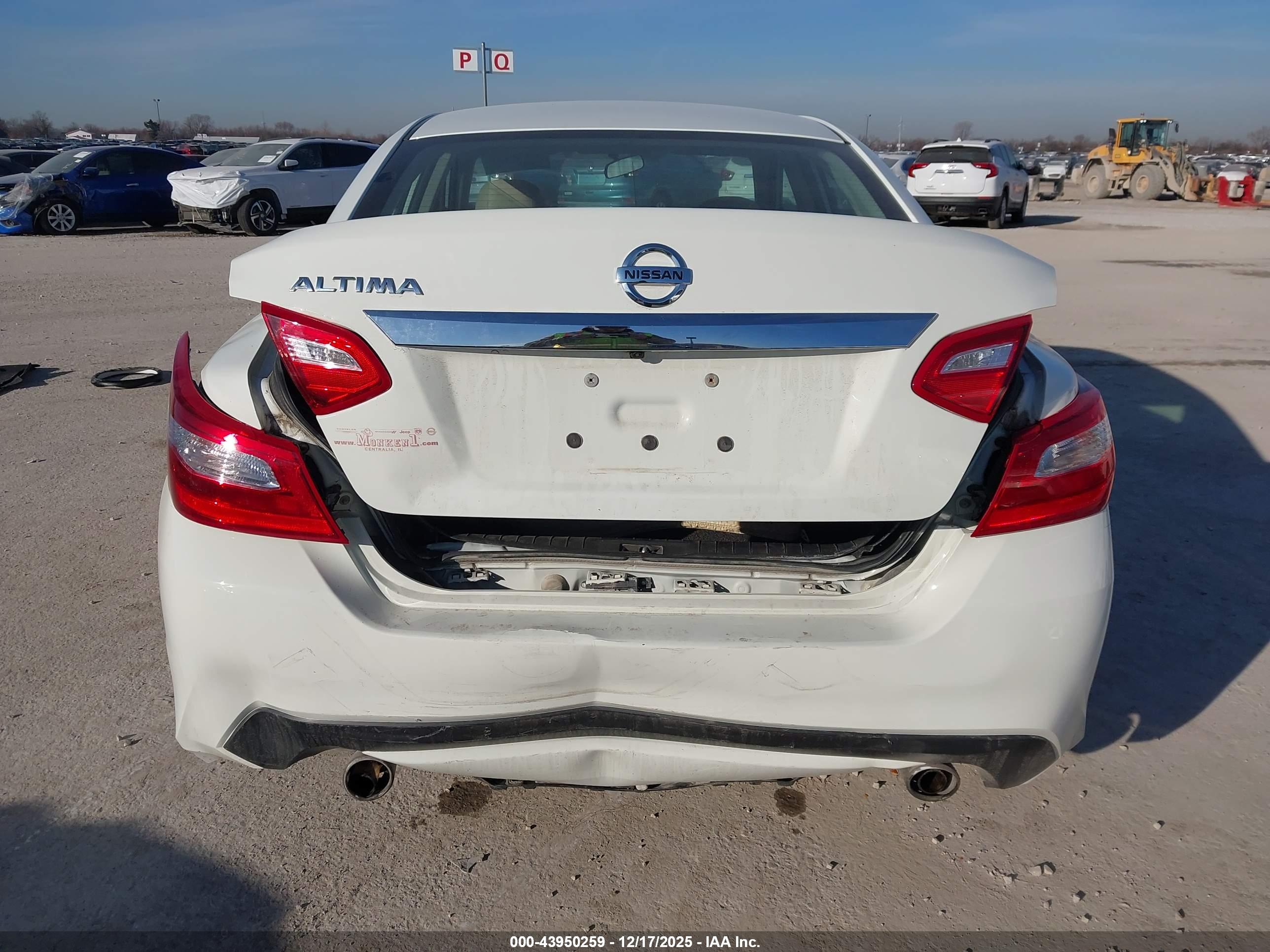 NISSAN ALTIMA image 6