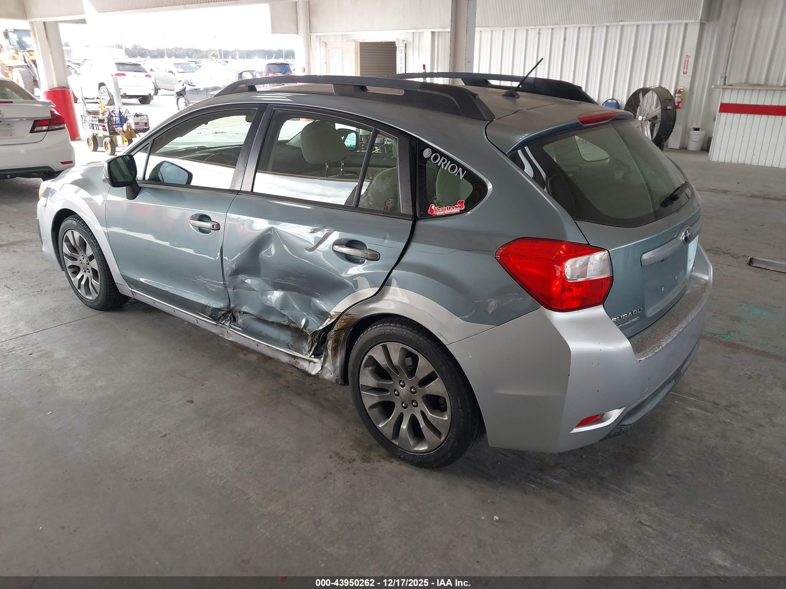 SUBARU IMPREZA image 3