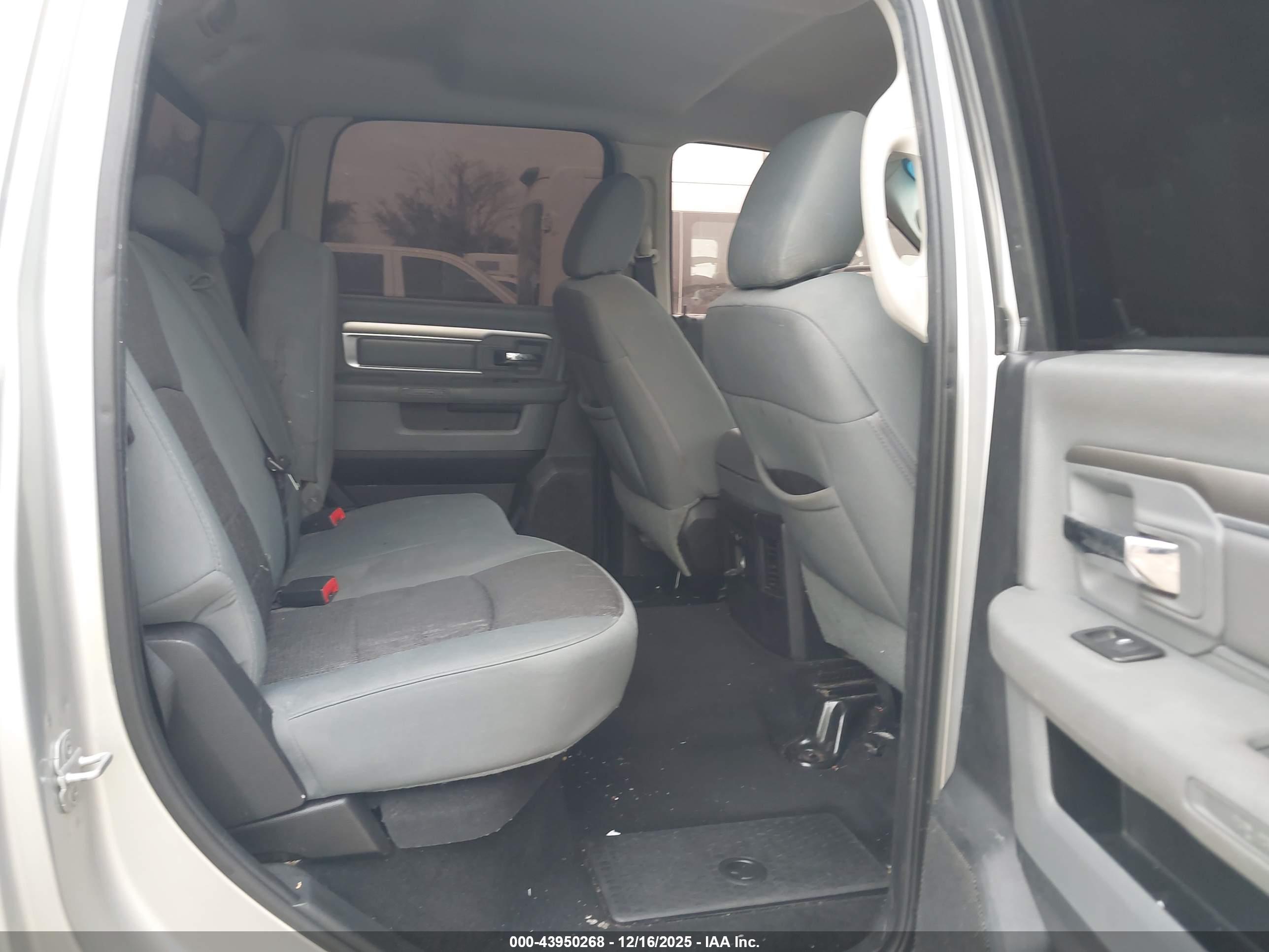 RAM 2500 image 8