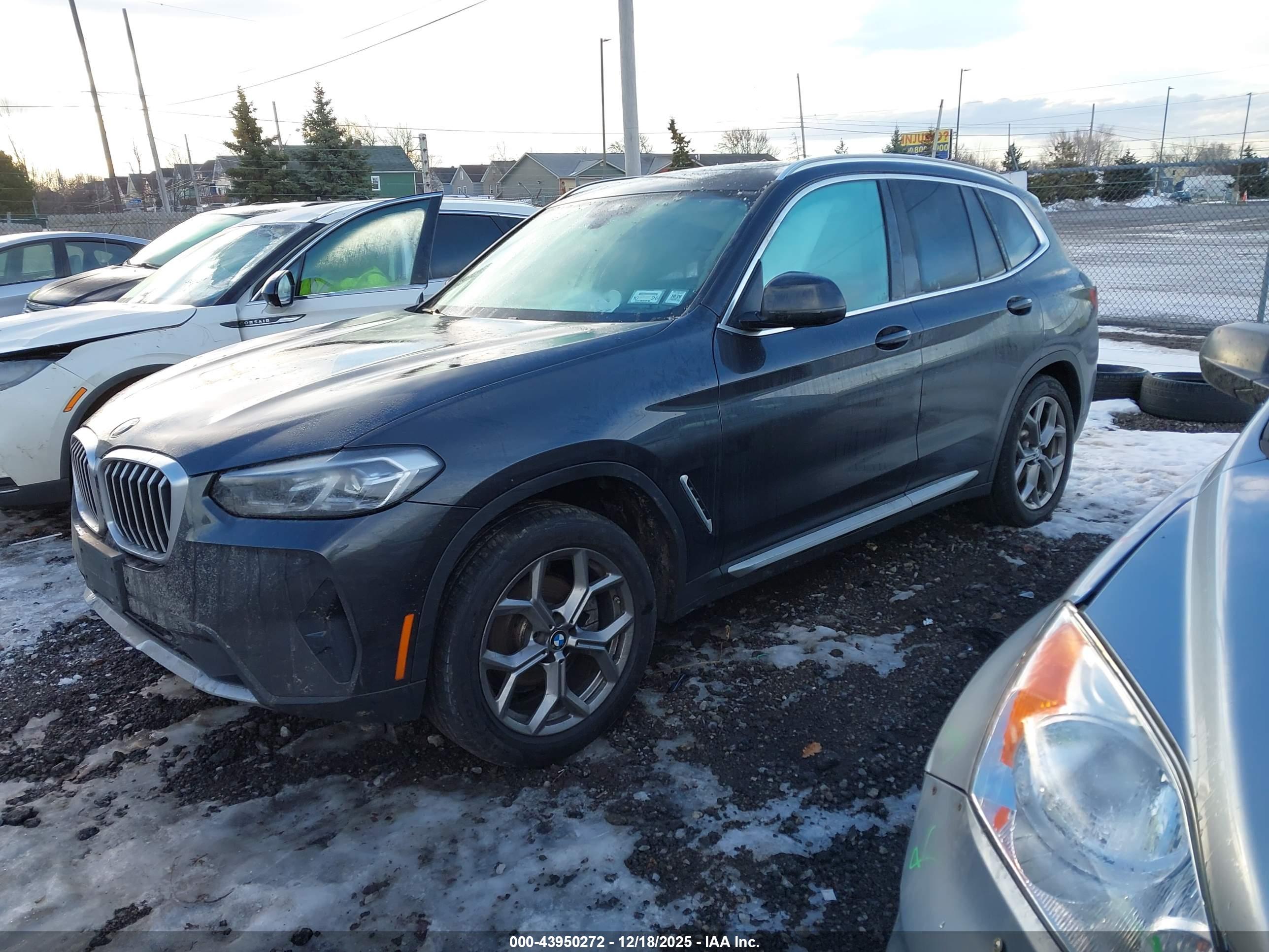BMW X3 image 2