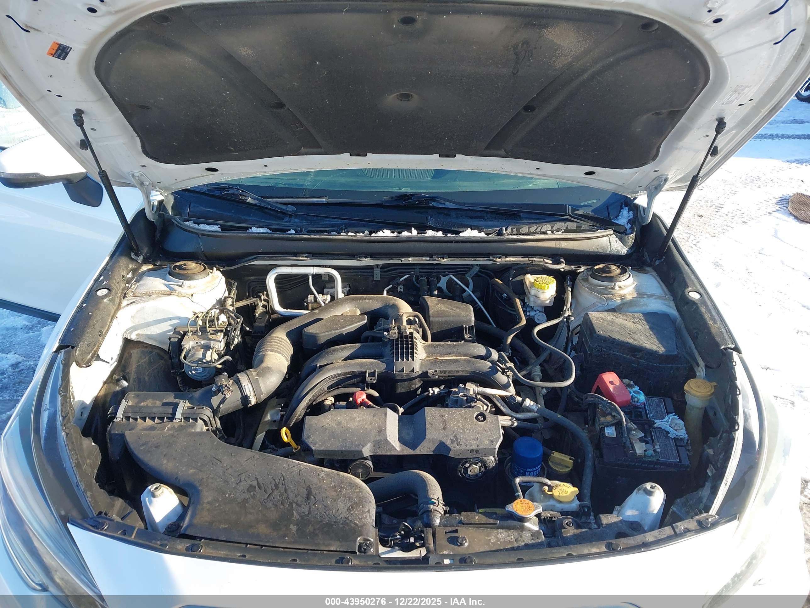 SUBARU OUTBACK image 10