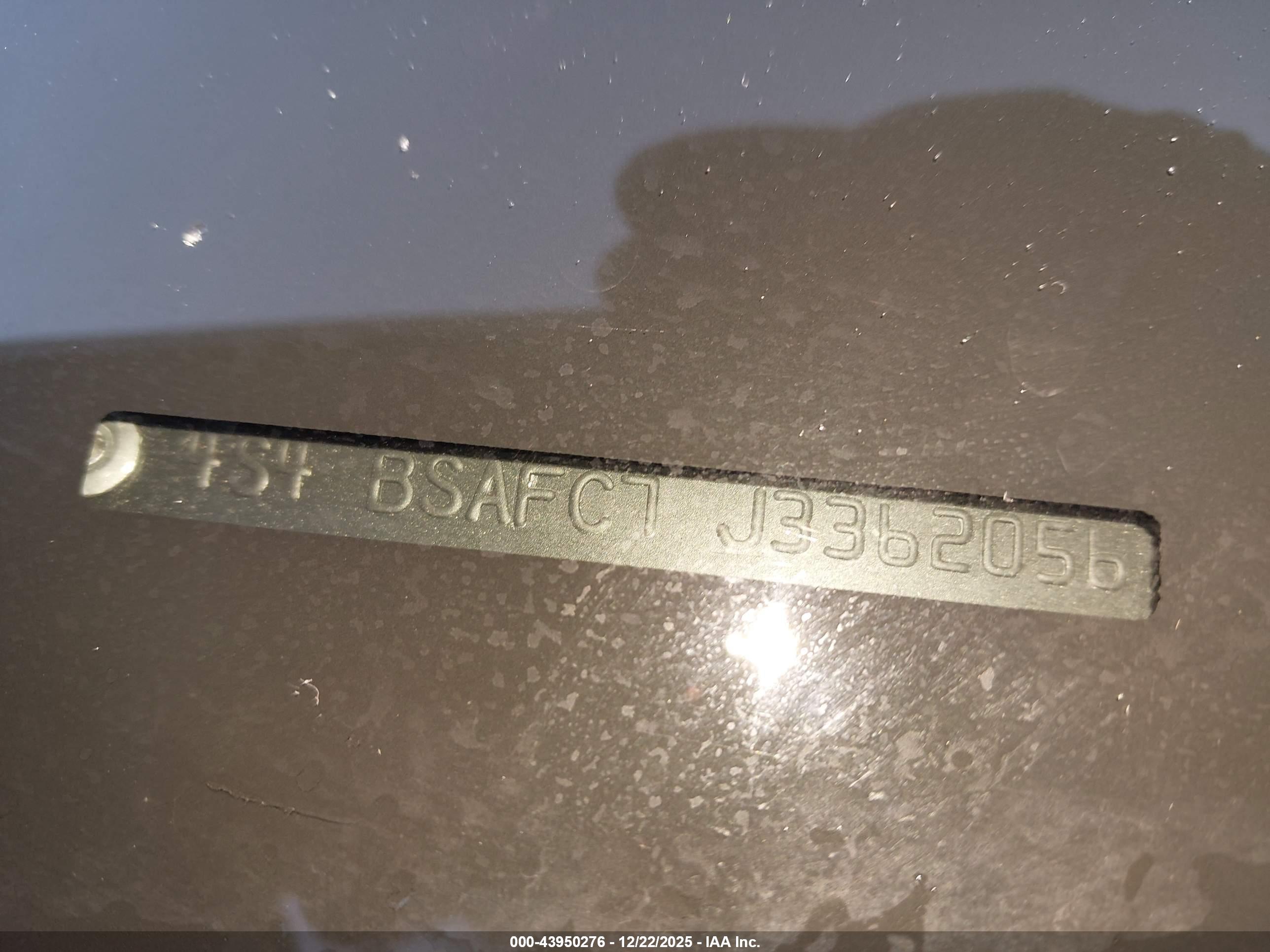 SUBARU OUTBACK image 9
