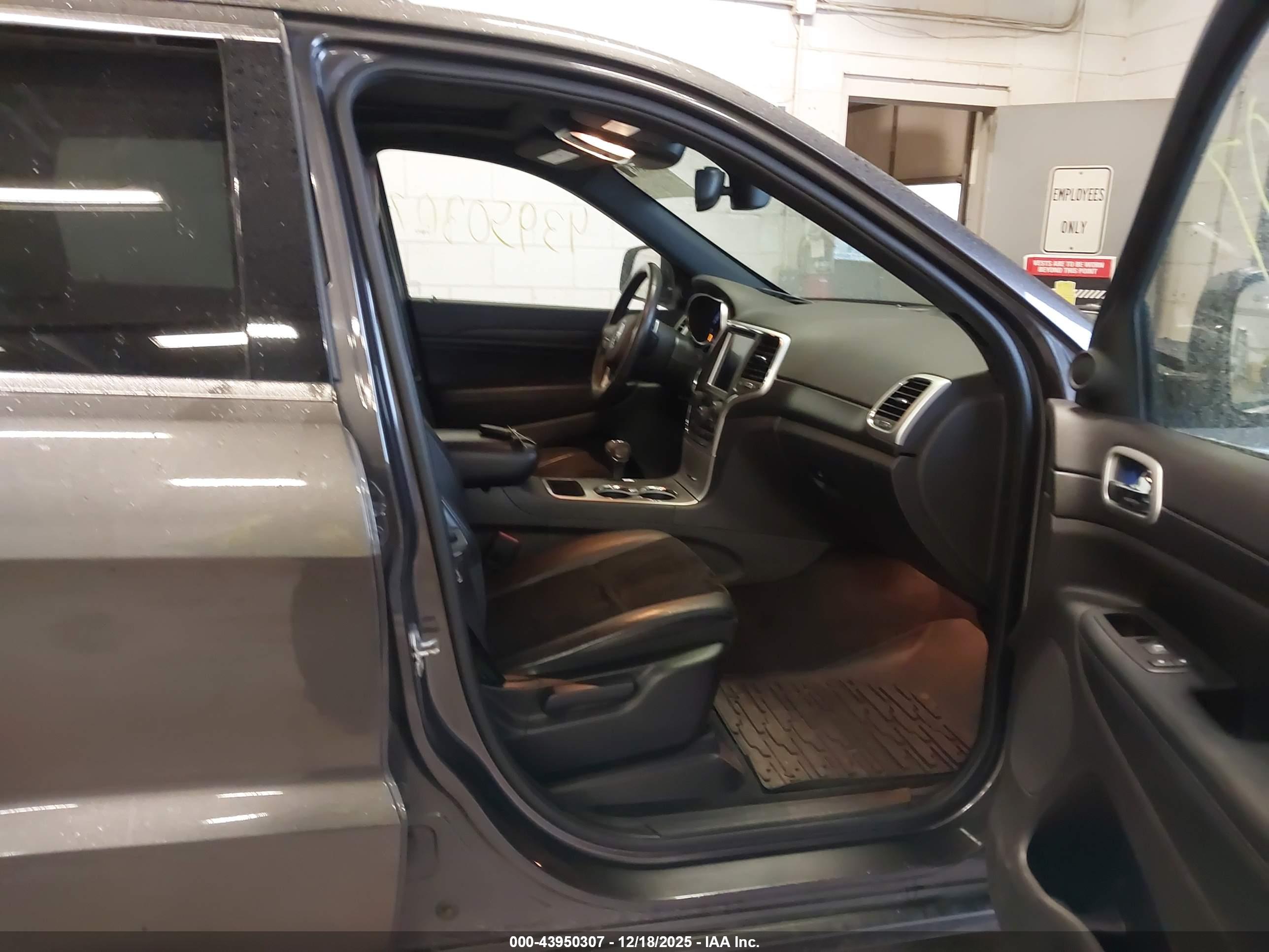 JEEP GRAND image 5