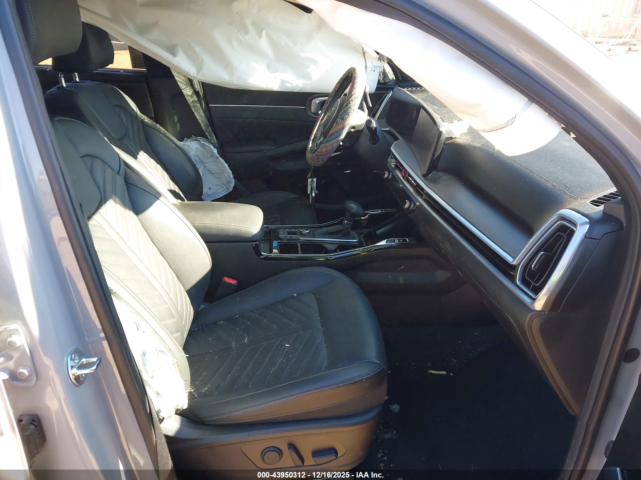 KIA SORENTO image 5