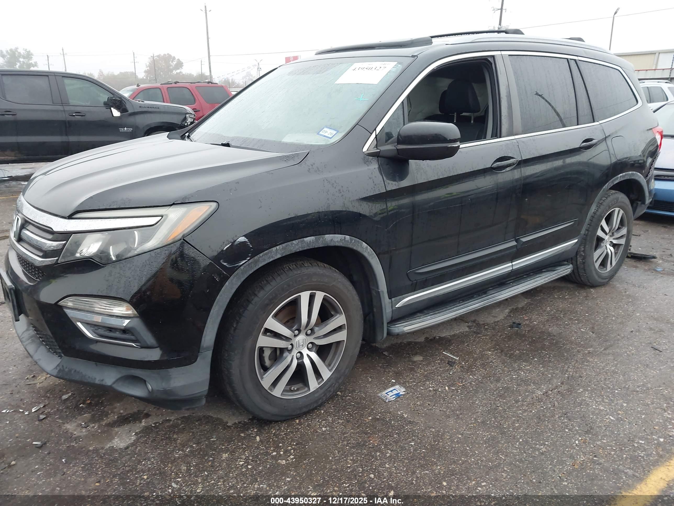 HONDA PILOT image 2
