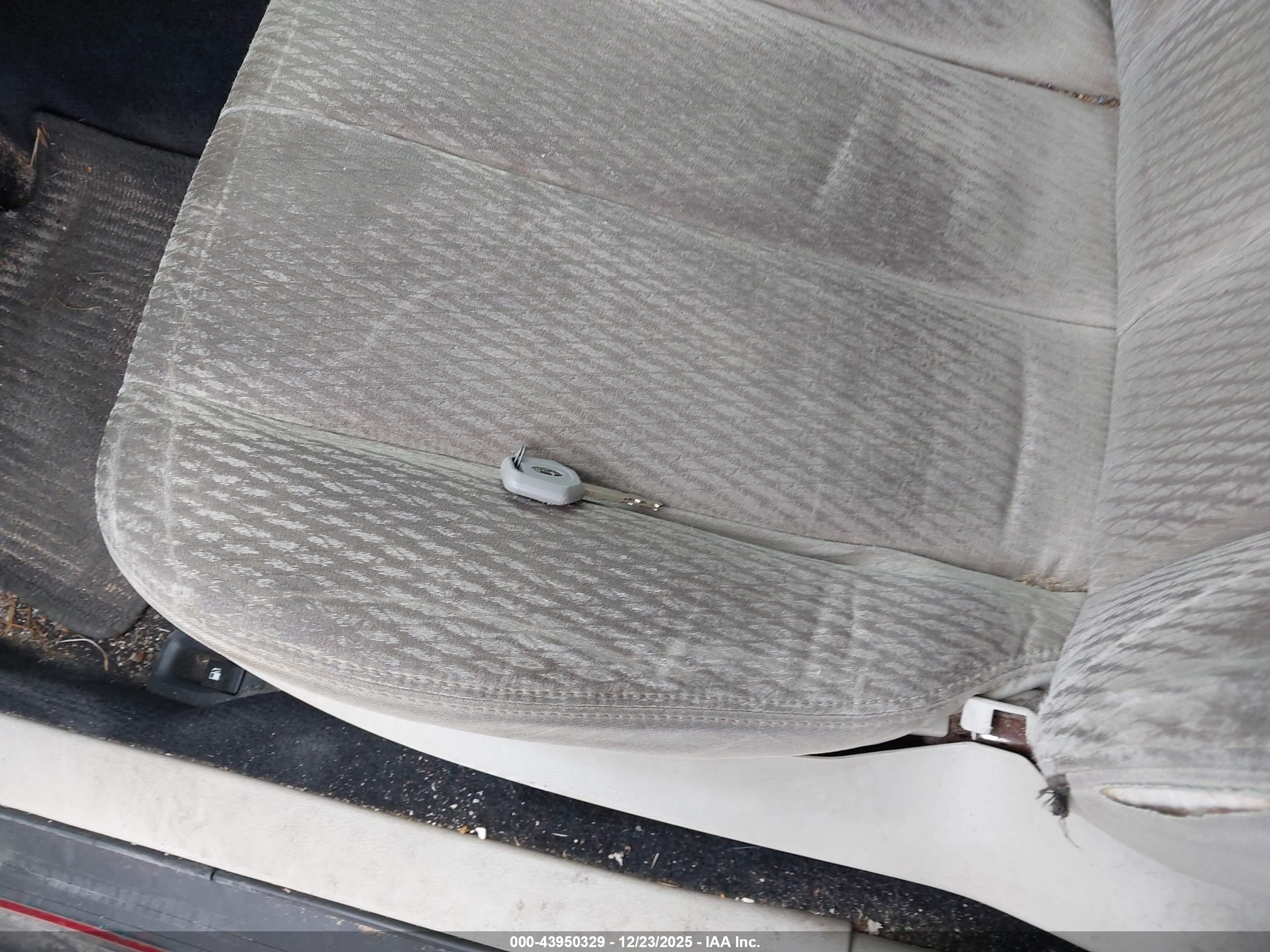 SUBARU OUTBACK image 11
