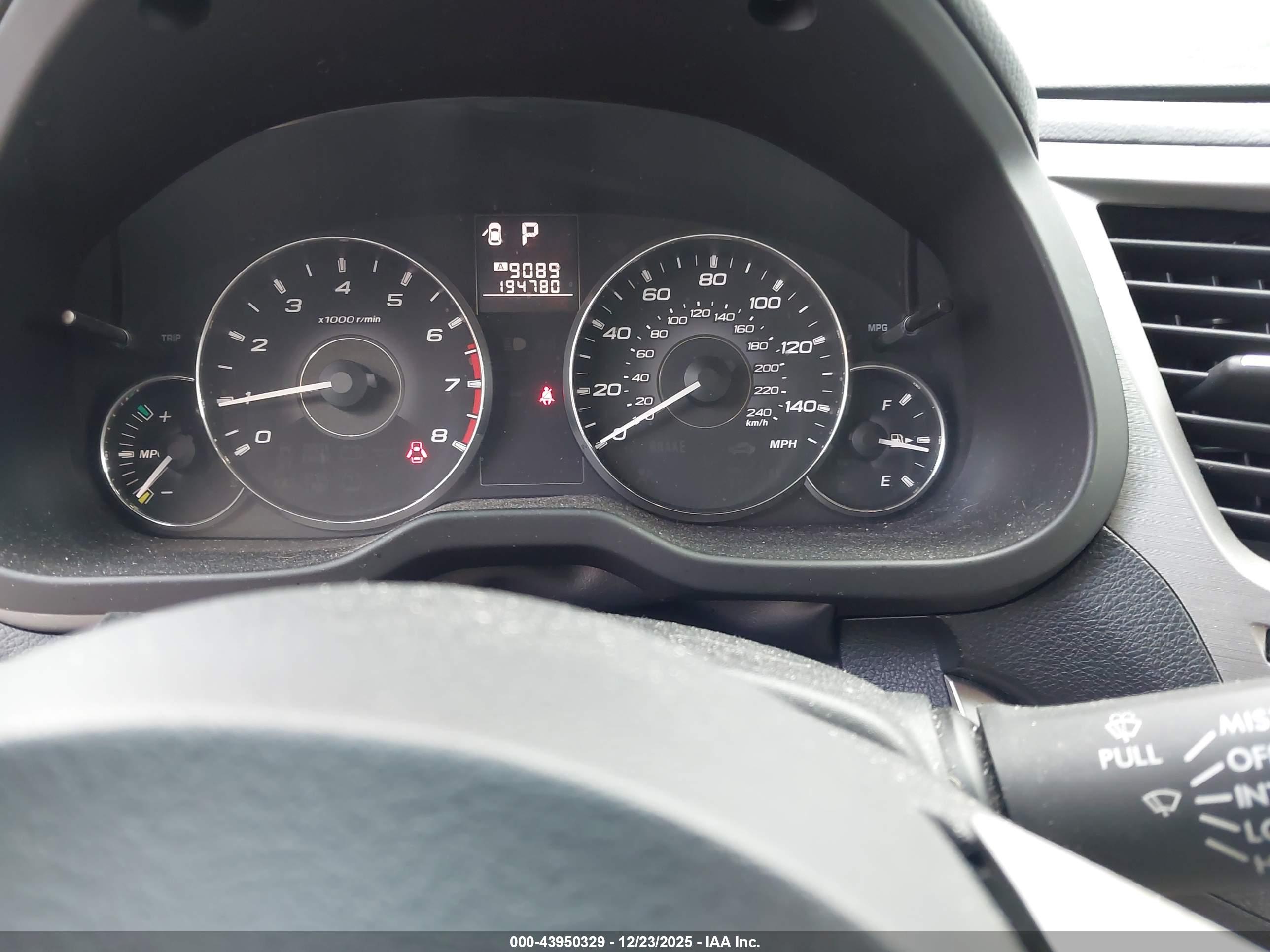 SUBARU OUTBACK image 7