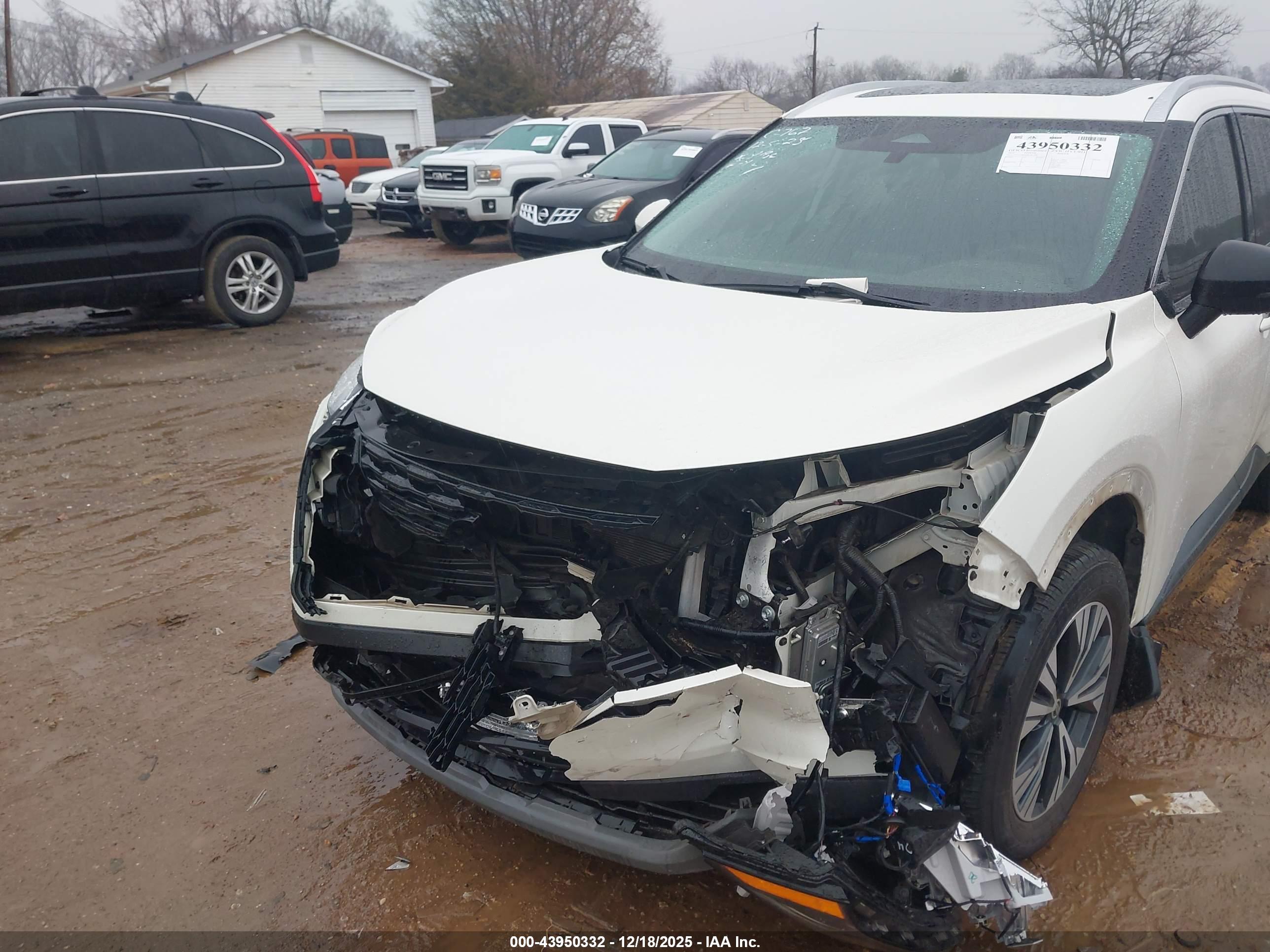 NISSAN ROGUE image 6