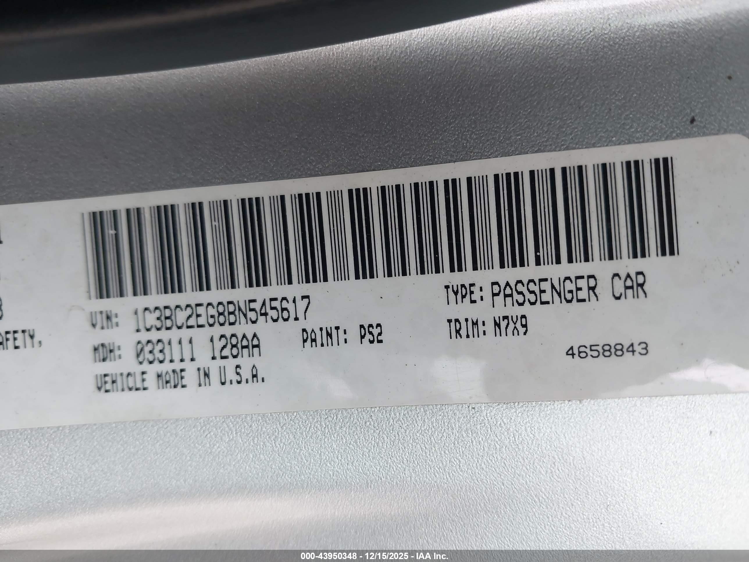 CHRYSLER 200 image 9