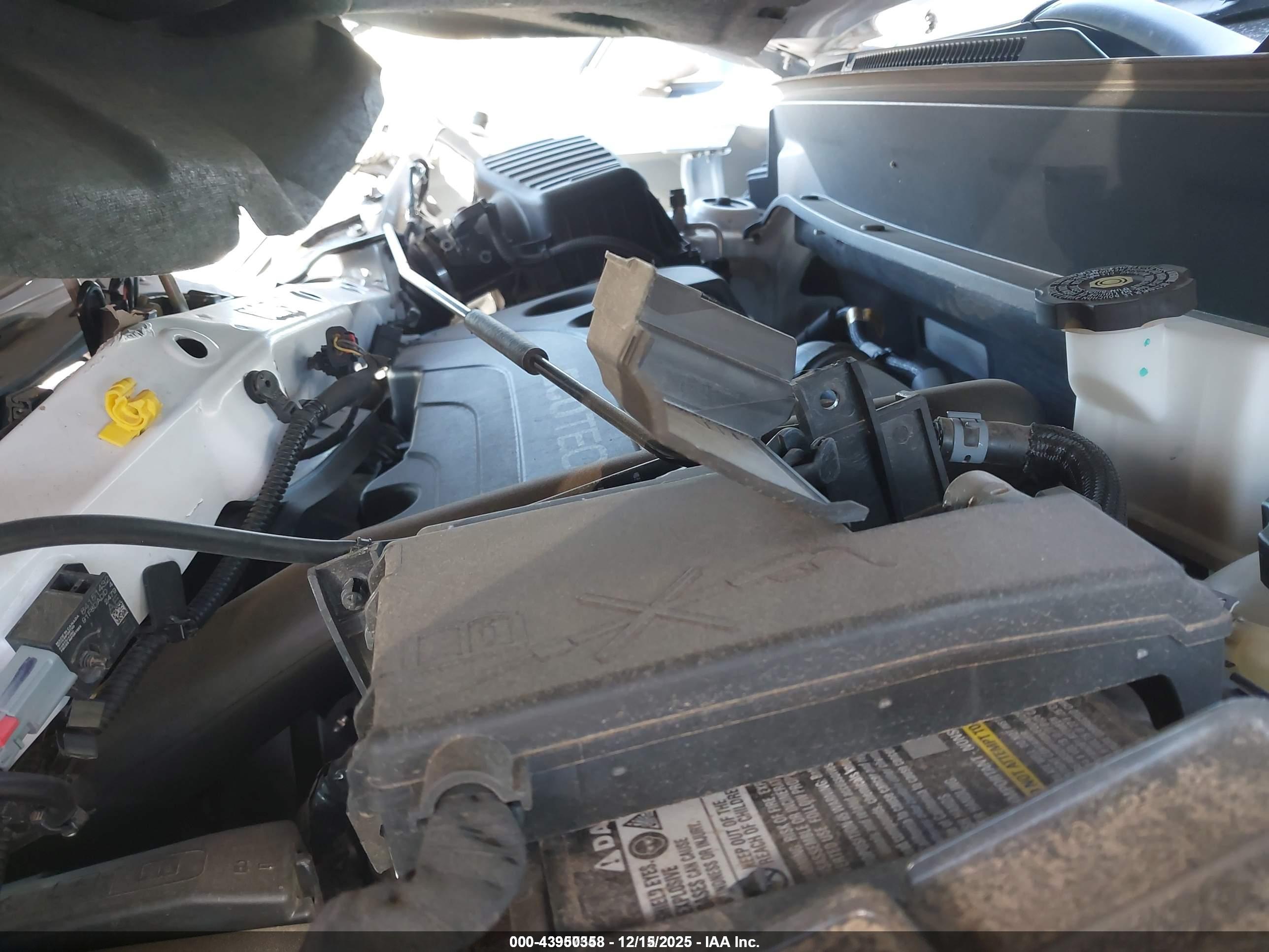 GMC TERRAIN image 10