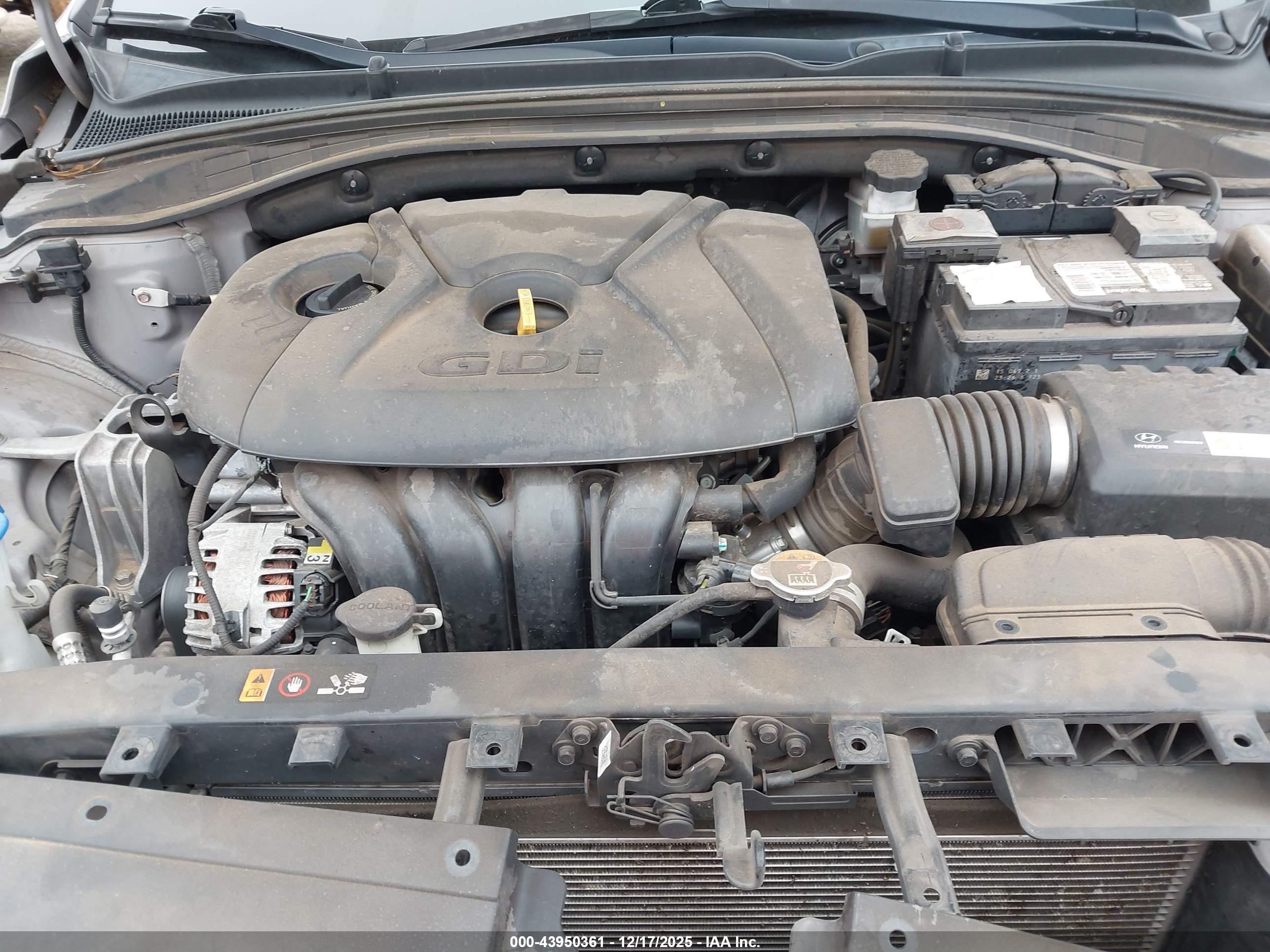 HYUNDAI ELANTRA image 10