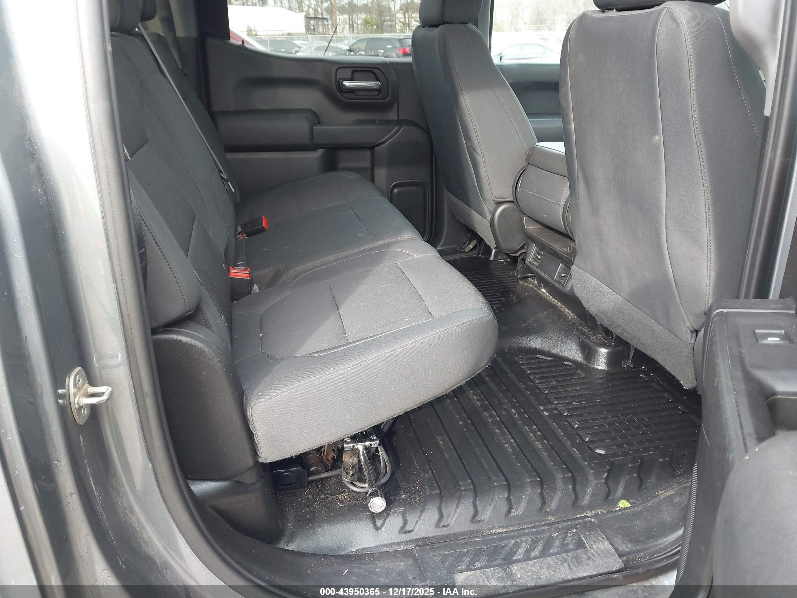 GMC SIERRA image 8