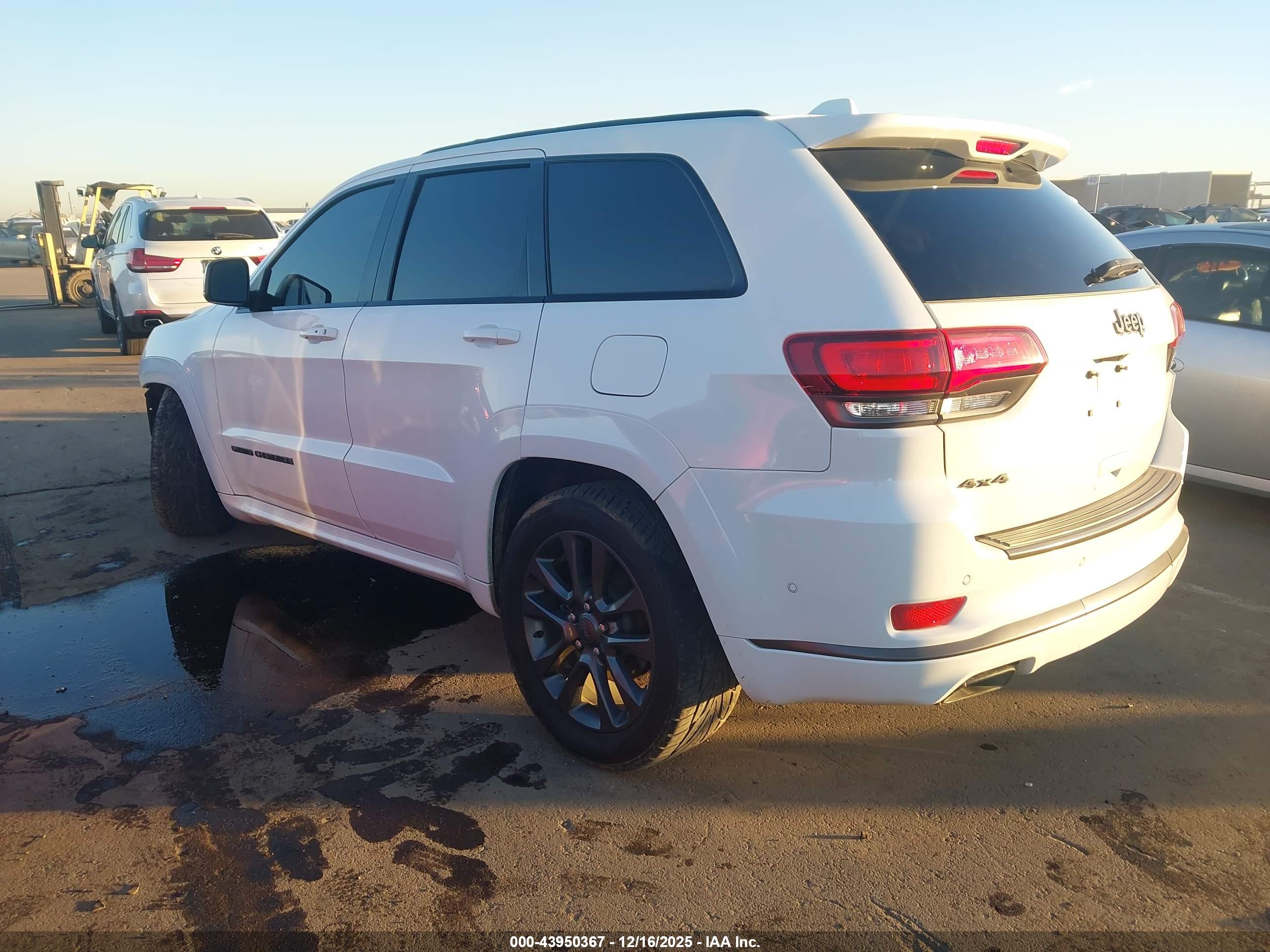 JEEP GRAND image 3
