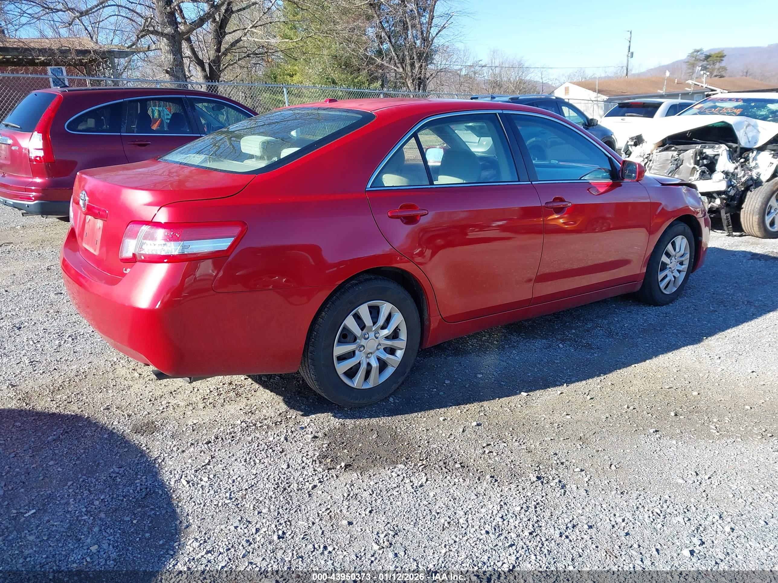 TOYOTA CAMRY image 4